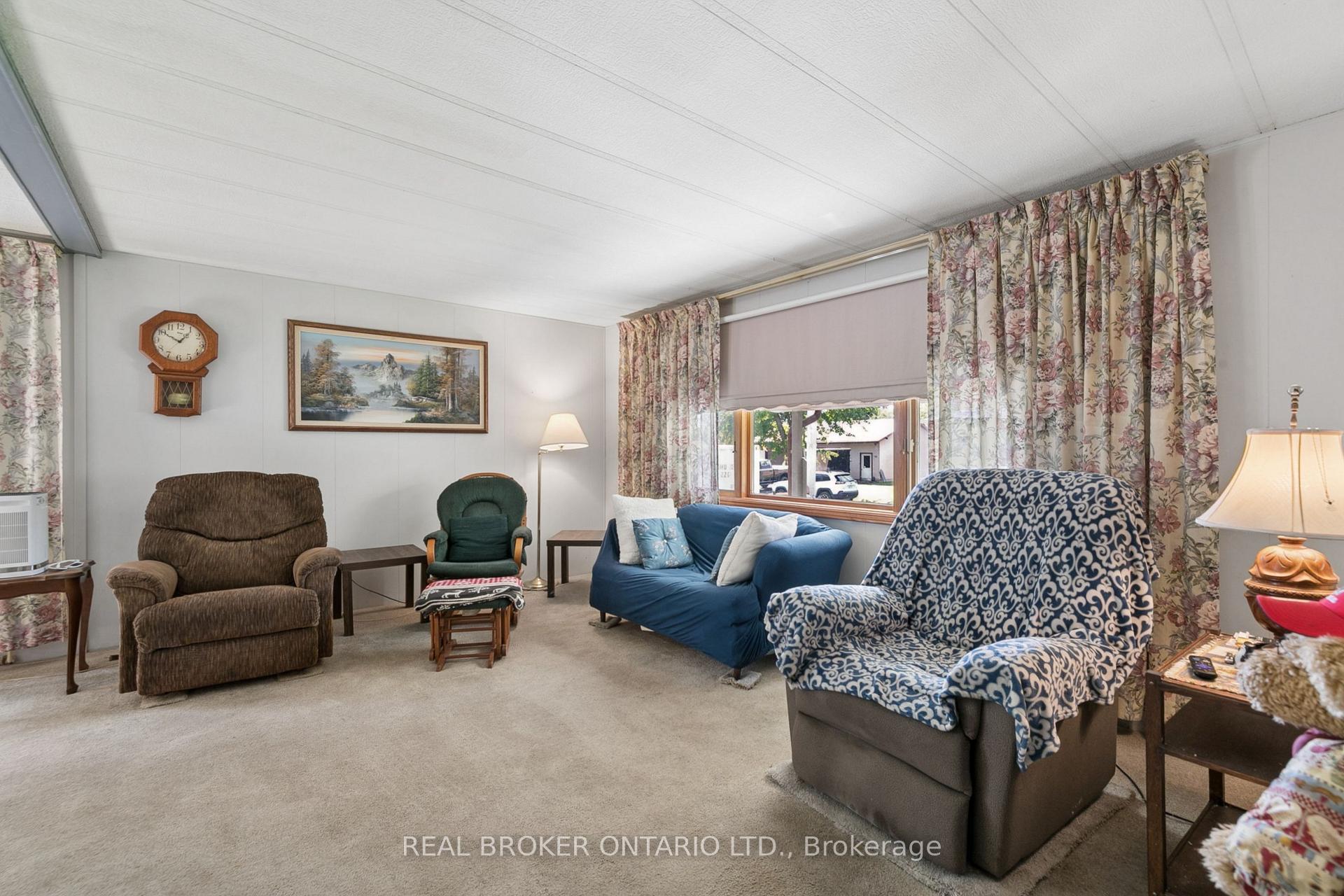 Photo 2 of 195 John Street S, Minto — HOMEH