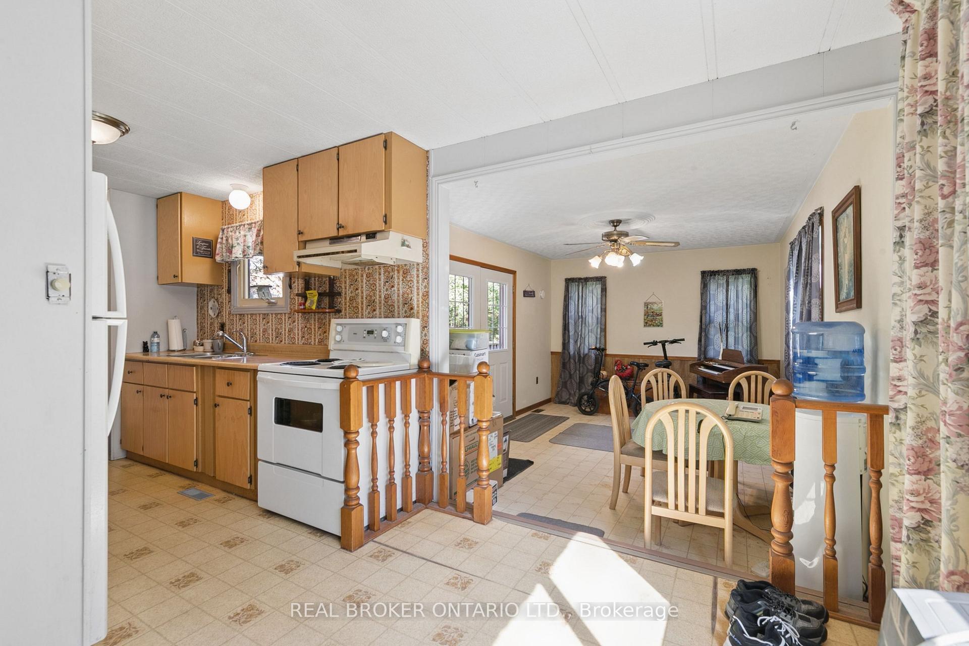 Photo 5 of 195 John Street S, Minto — HOMEH