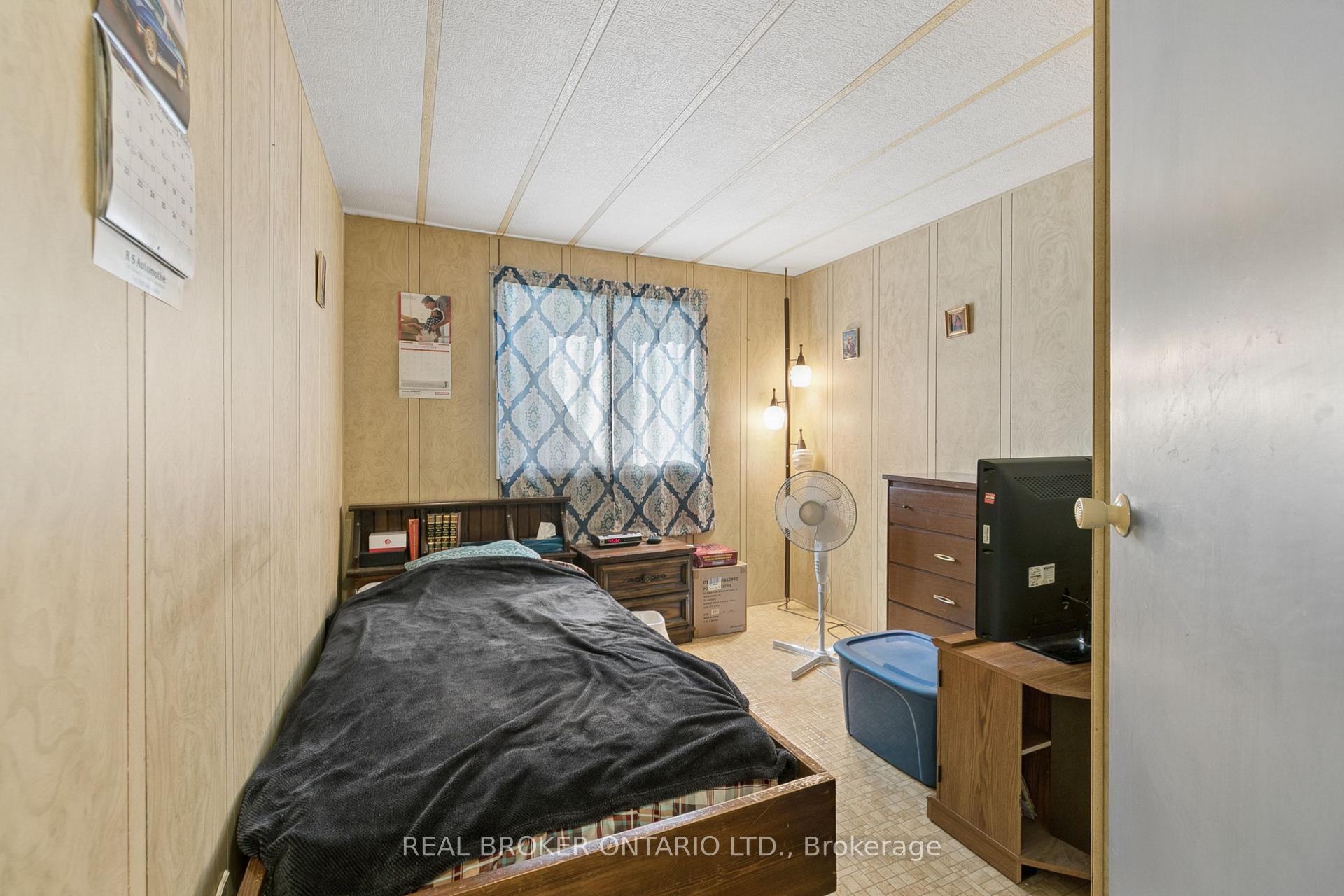 Photo 10 of 195 John Street S, Minto — HOMEH
