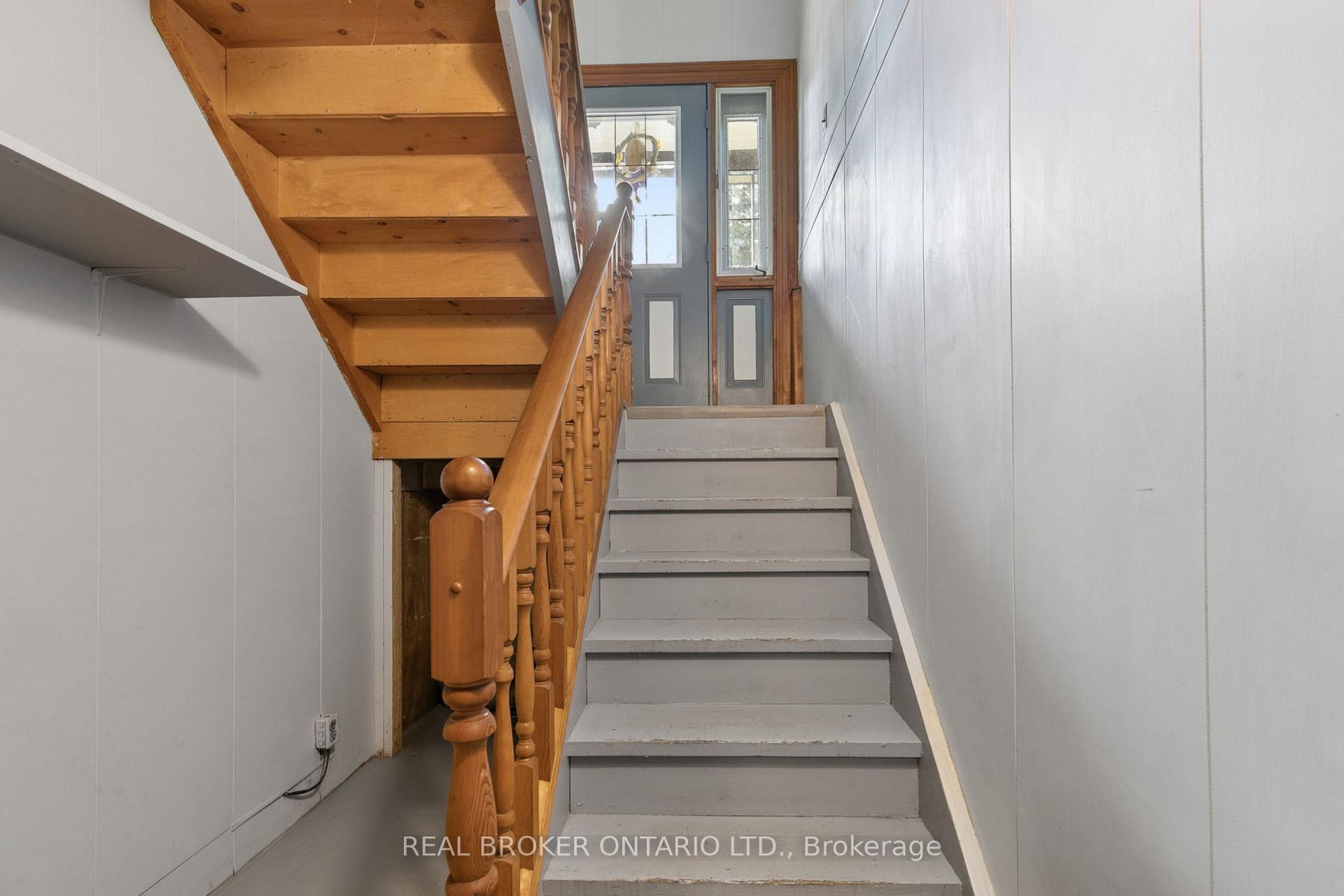 Photo 14 of 195 John Street S, Minto — HOMEH
