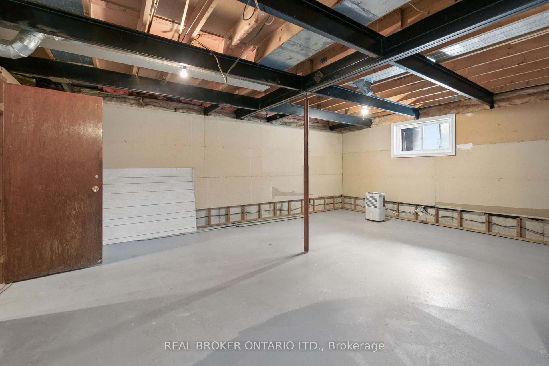 Photo 15 of 195 John Street S, Minto — HOMEH