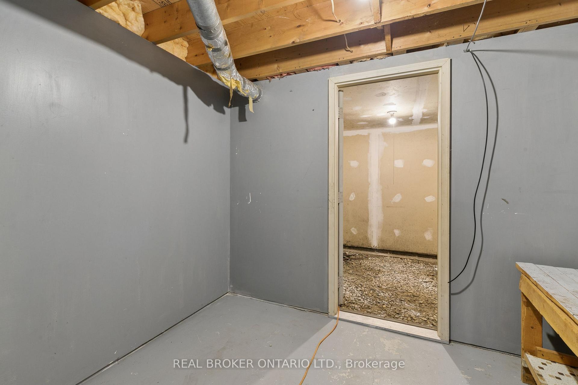 Photo 17 of 195 John Street S, Minto — HOMEH