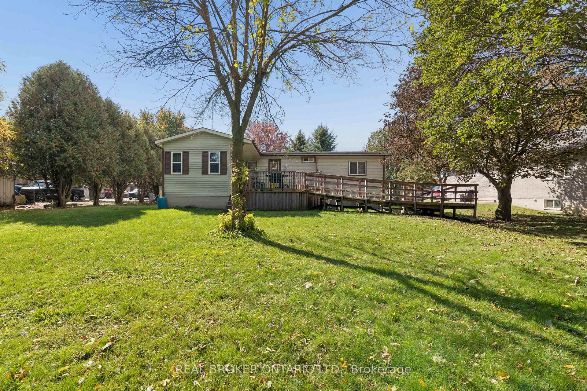 Photo 23 of 195 John Street S, Minto — HOMEH