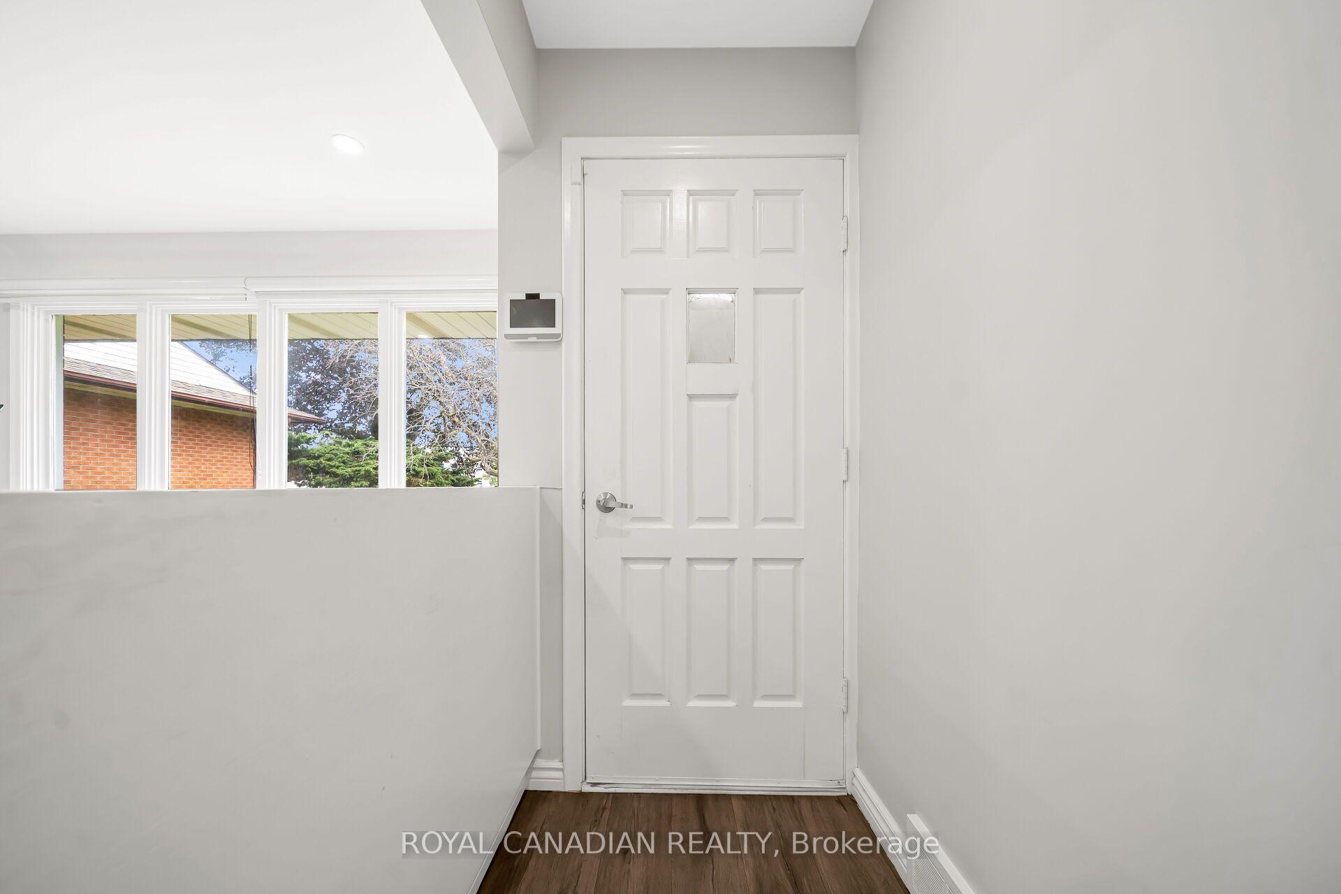 Photo 7 of 284 Cedar Crescent, Cambridge, Southwood - Kinbridge — HOMEH