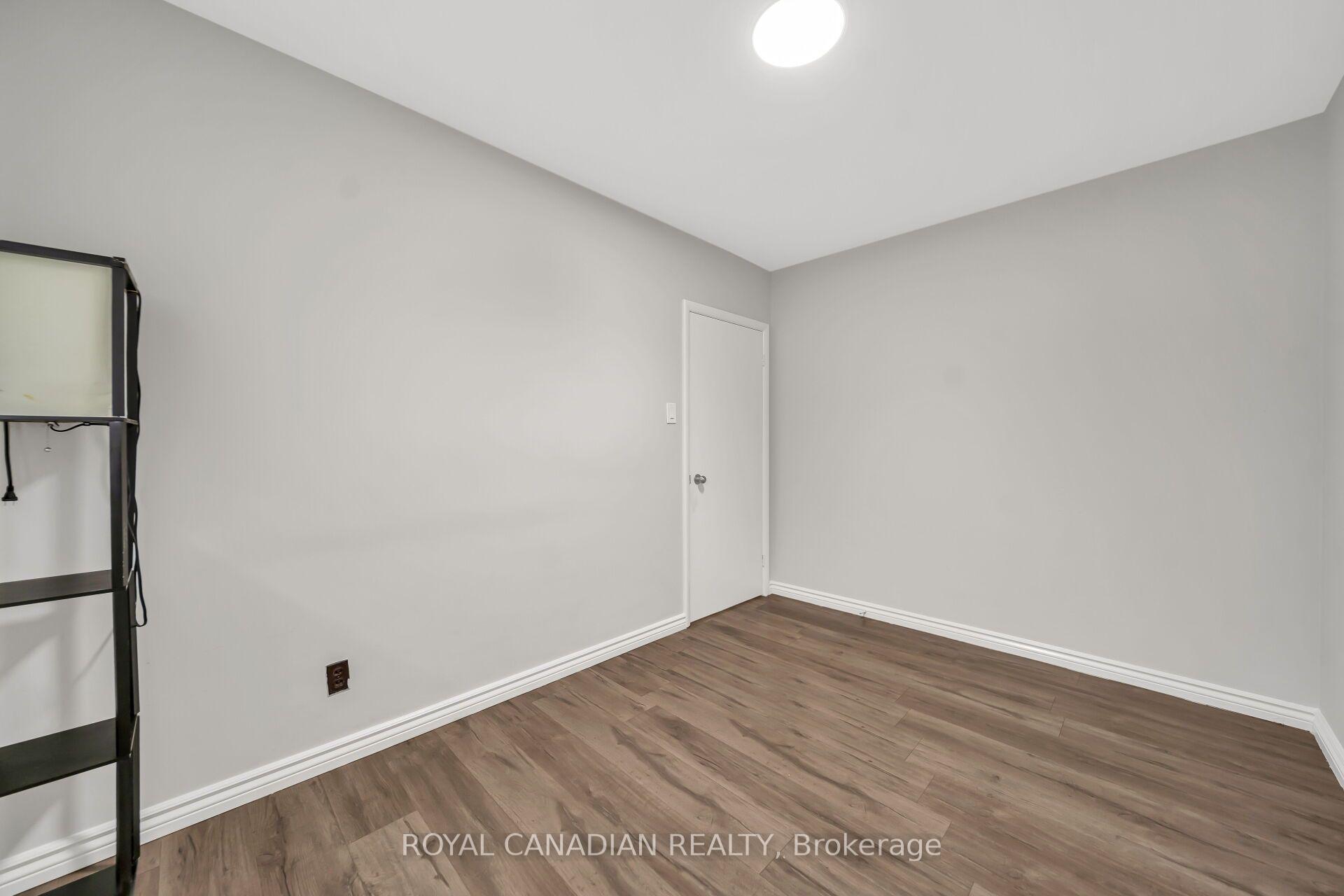 Photo 25 of 284 Cedar Crescent, Cambridge, Southwood - Kinbridge — HOMEH