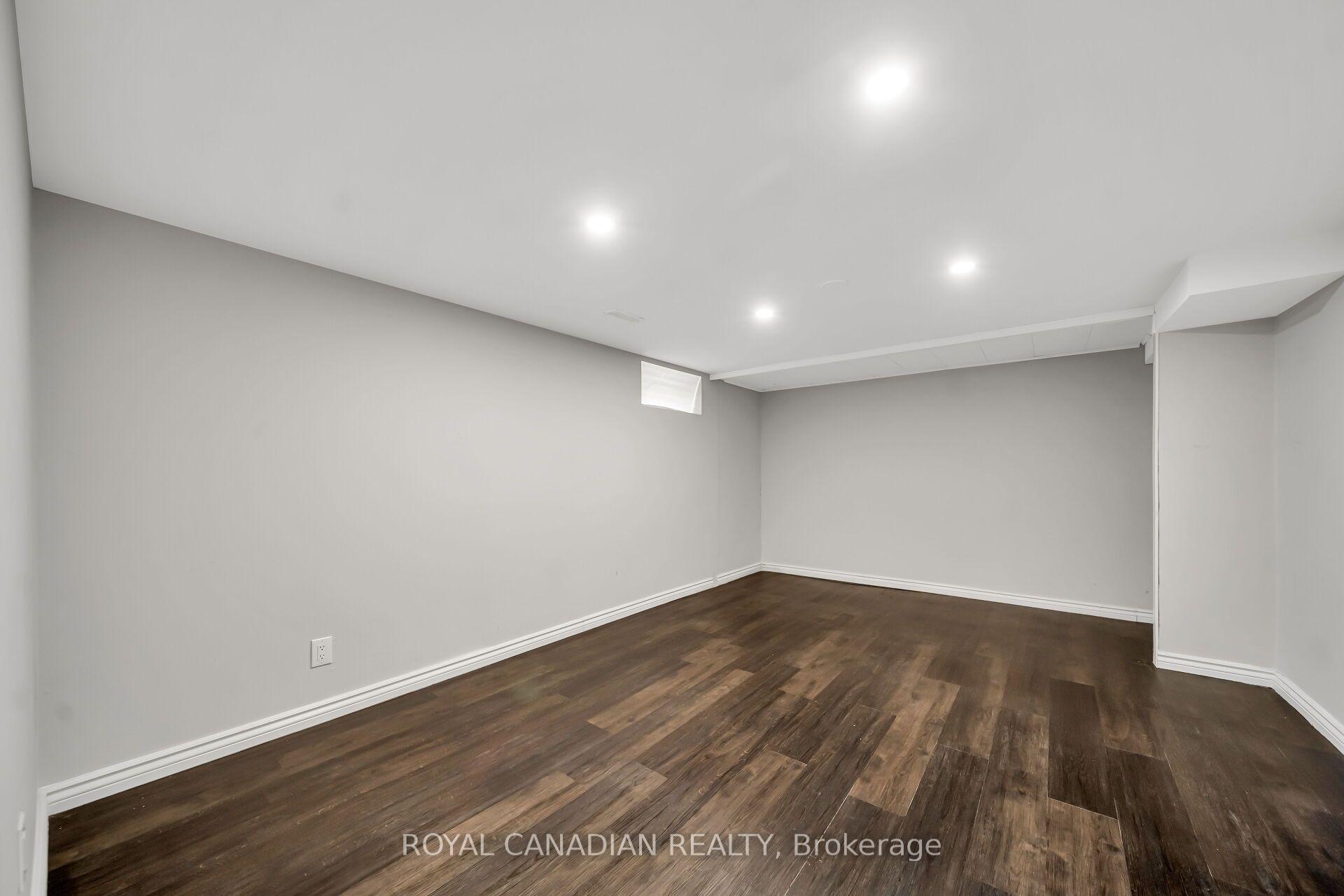 Photo 37 of 284 Cedar Crescent, Cambridge, Southwood - Kinbridge — HOMEH