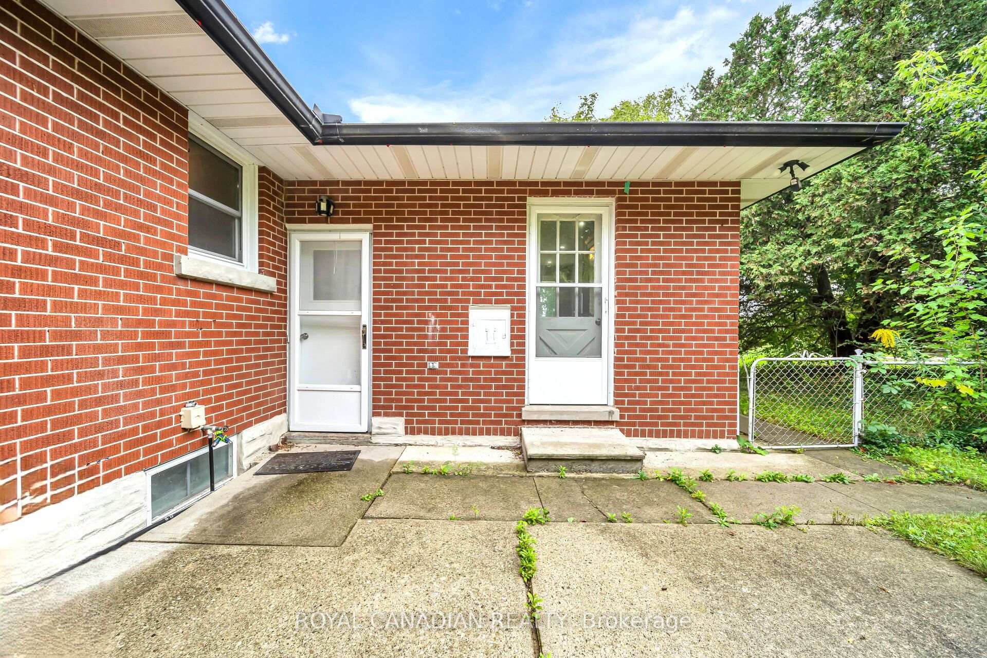Photo 40 of 284 Cedar Crescent, Cambridge, Southwood - Kinbridge — HOMEH