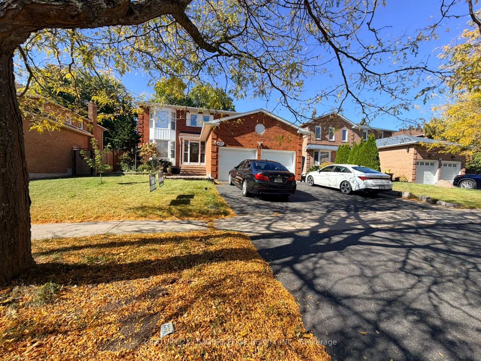 Photo 1 of Unit Lower, 504 Lightfoot Place, Pickering, Woodlands — HOMEH