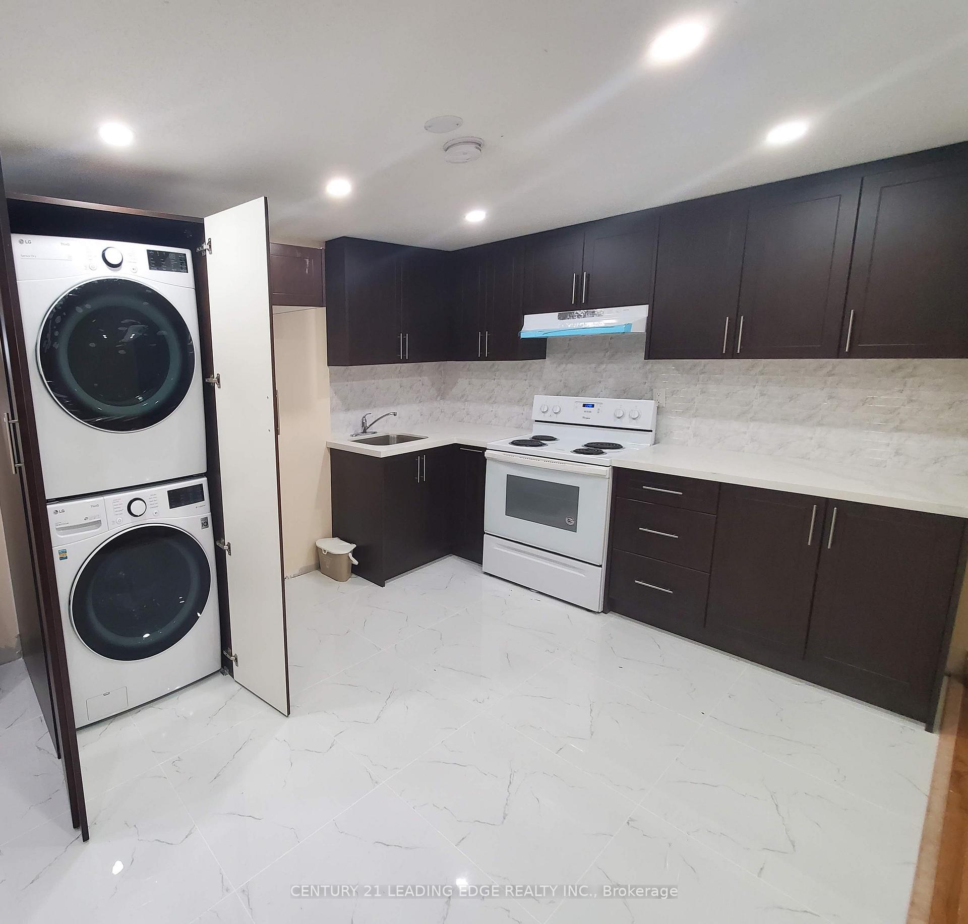 Photo 4 of Unit Lower, 504 Lightfoot Place, Pickering, Woodlands — HOMEH