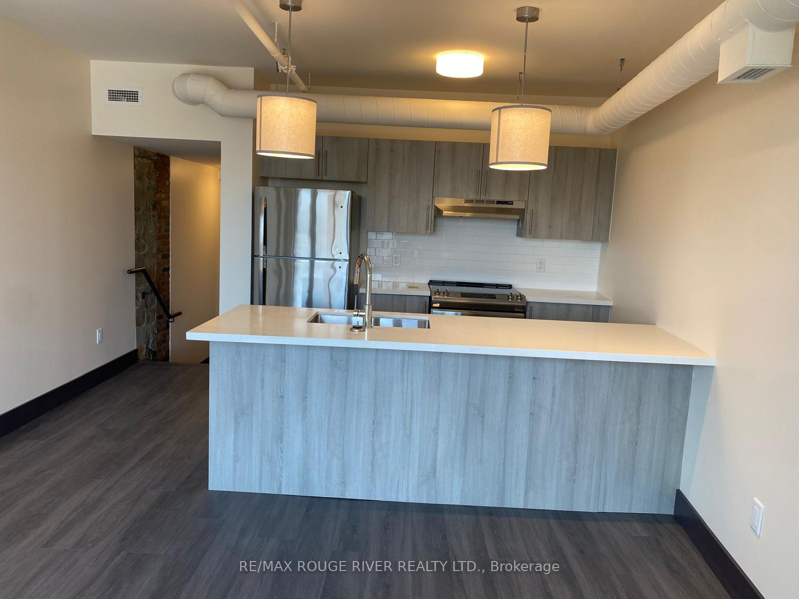 Photo 5 of Unit 408, 121 King Street E, Hamilton, Beasley — HOMEH