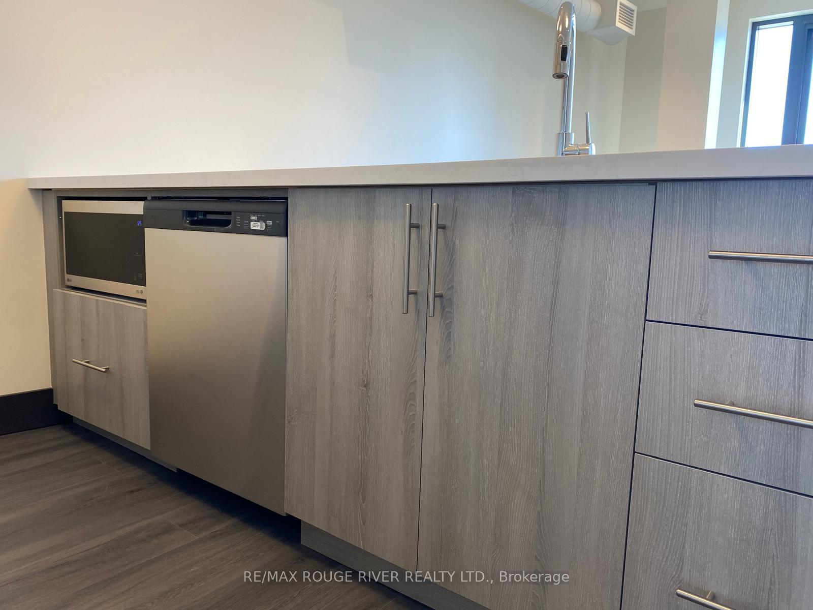 Photo 6 of Unit 408, 121 King Street E, Hamilton, Beasley — HOMEH