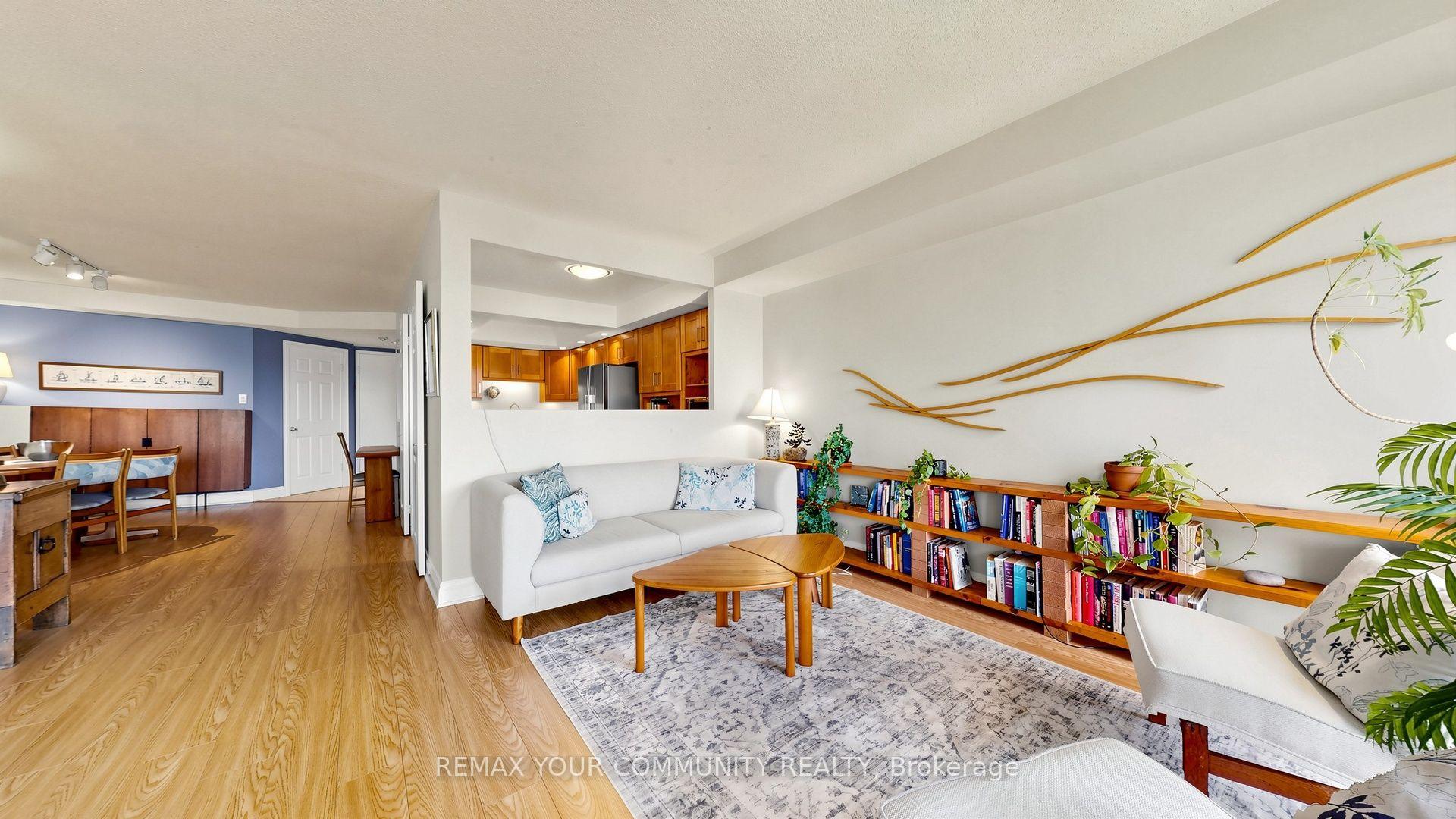 Photo 7 of Unit 413, 5 Weldrick Road W, Richmond Hill, North Richvale — HOMEH