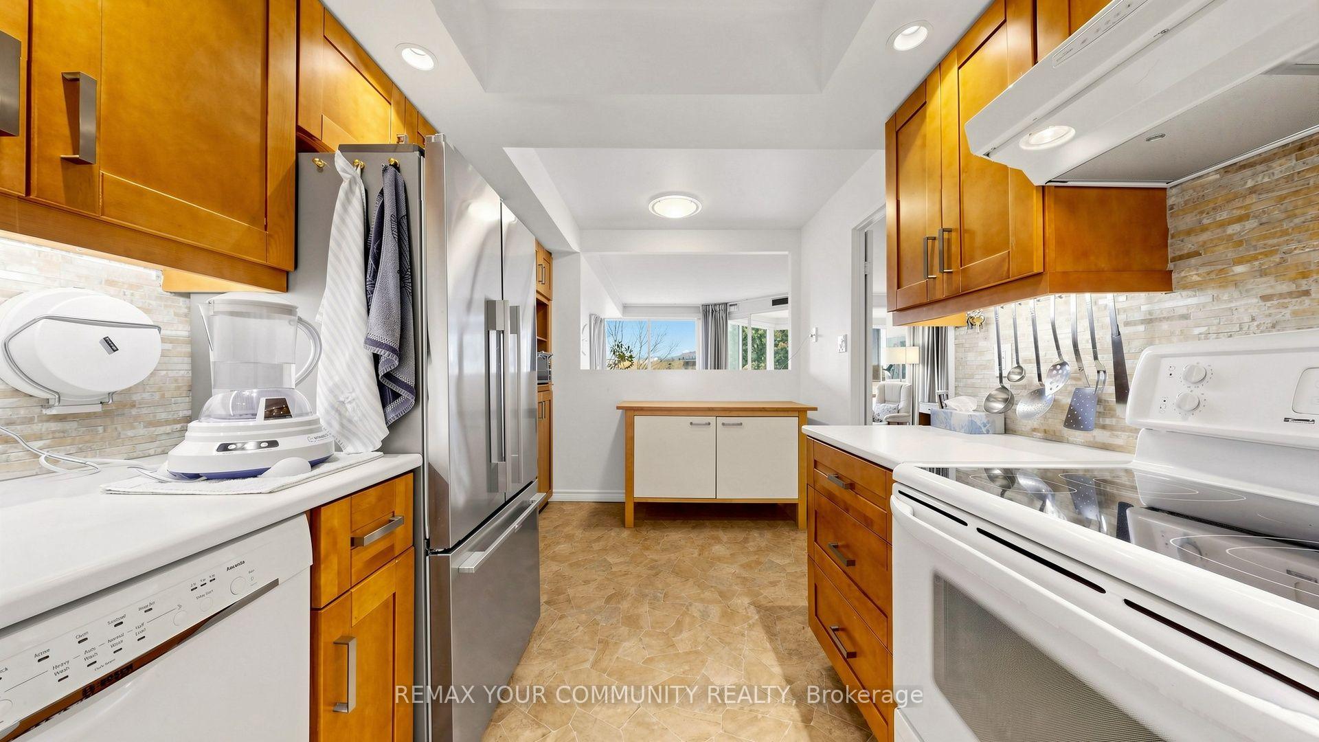 Photo 16 of Unit 413, 5 Weldrick Road W, Richmond Hill, North Richvale — HOMEH