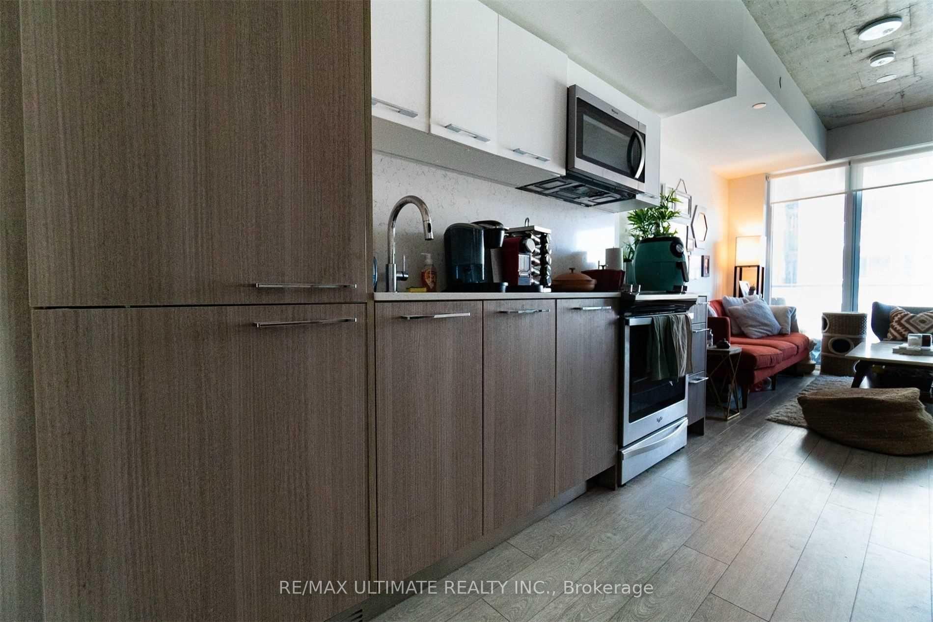 Photo 6 of Unit 403, 15 Baseball Place, Toronto, South Riverdale — HOMEH