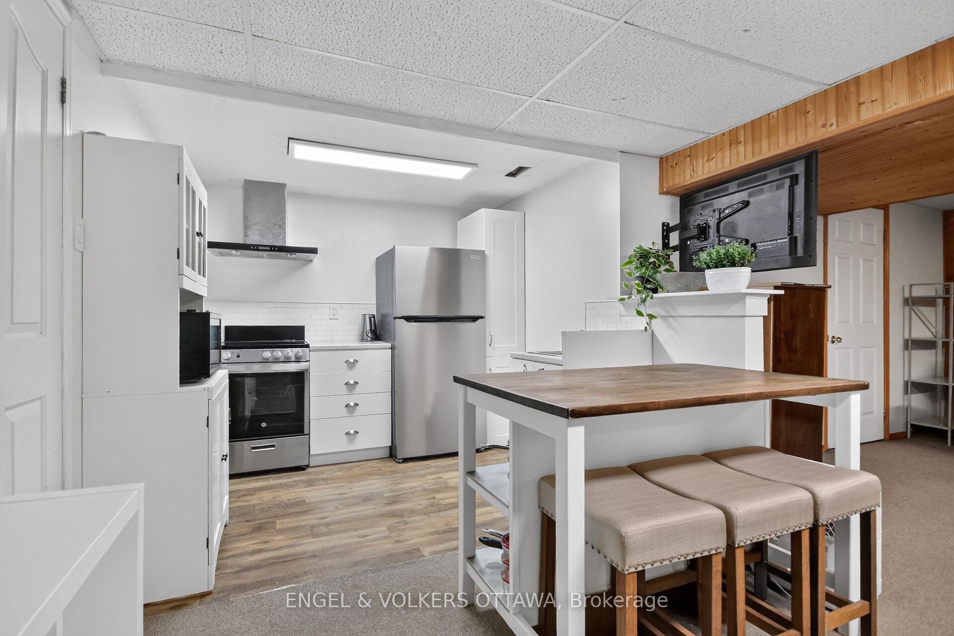 Photo 4 of 138 Sherway Drive, Ottawa, Barrhaven - Pheasant Run — HOMEH