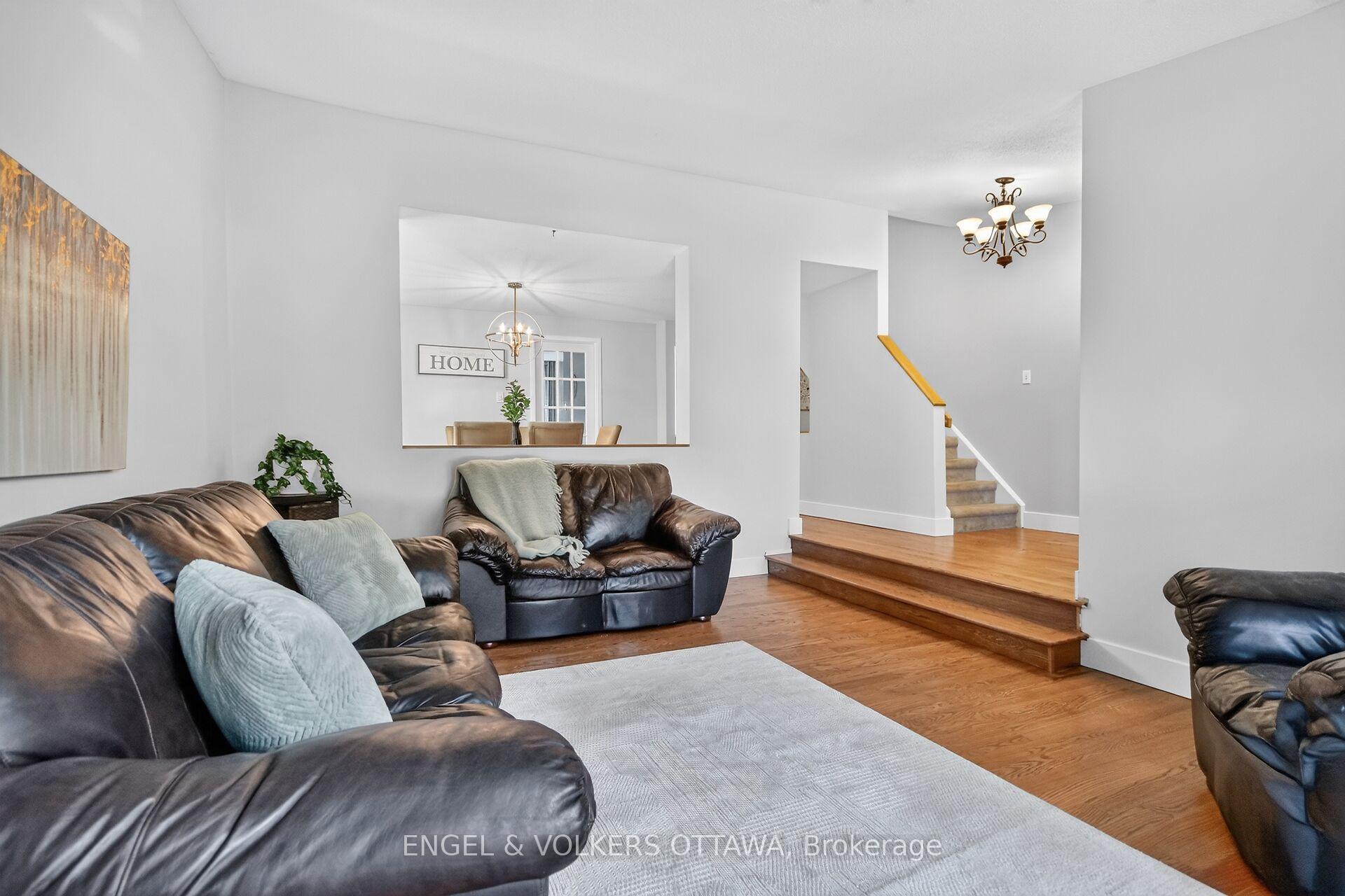 Photo 8 of 138 Sherway Drive, Ottawa, Barrhaven - Pheasant Run — HOMEH