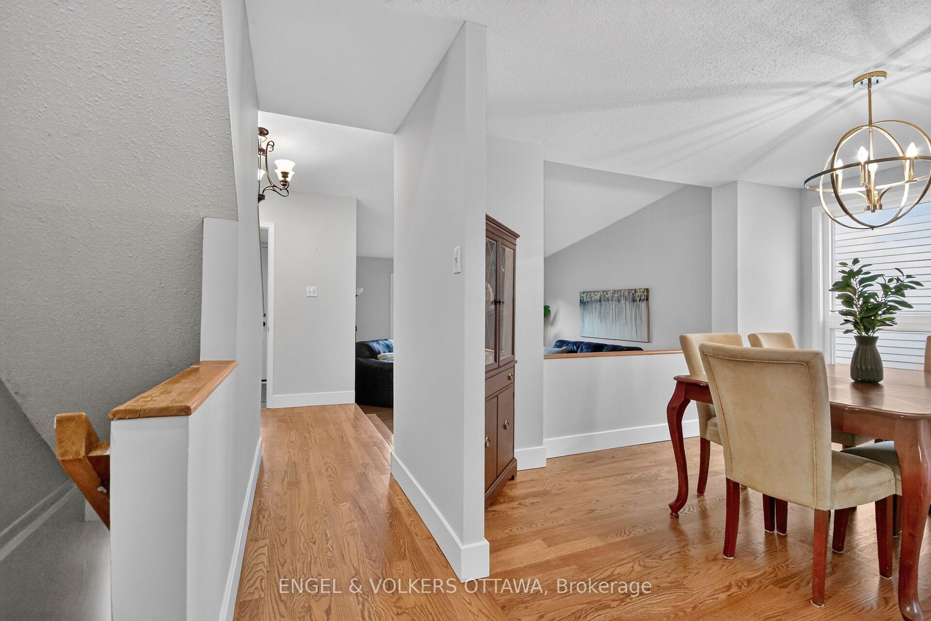 Photo 9 of 138 Sherway Drive, Ottawa, Barrhaven - Pheasant Run — HOMEH