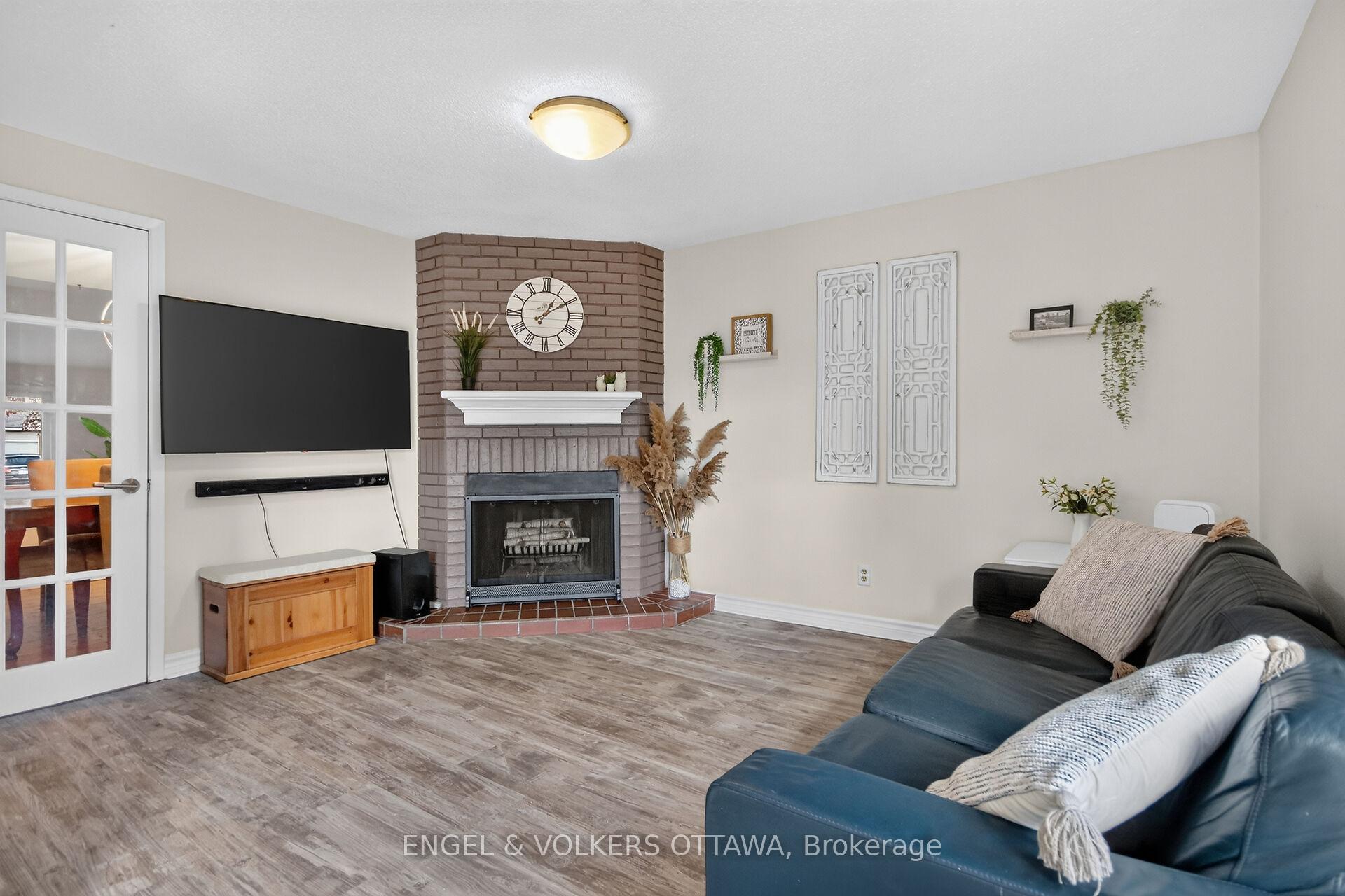 Photo 17 of 138 Sherway Drive, Ottawa, Barrhaven - Pheasant Run — HOMEH