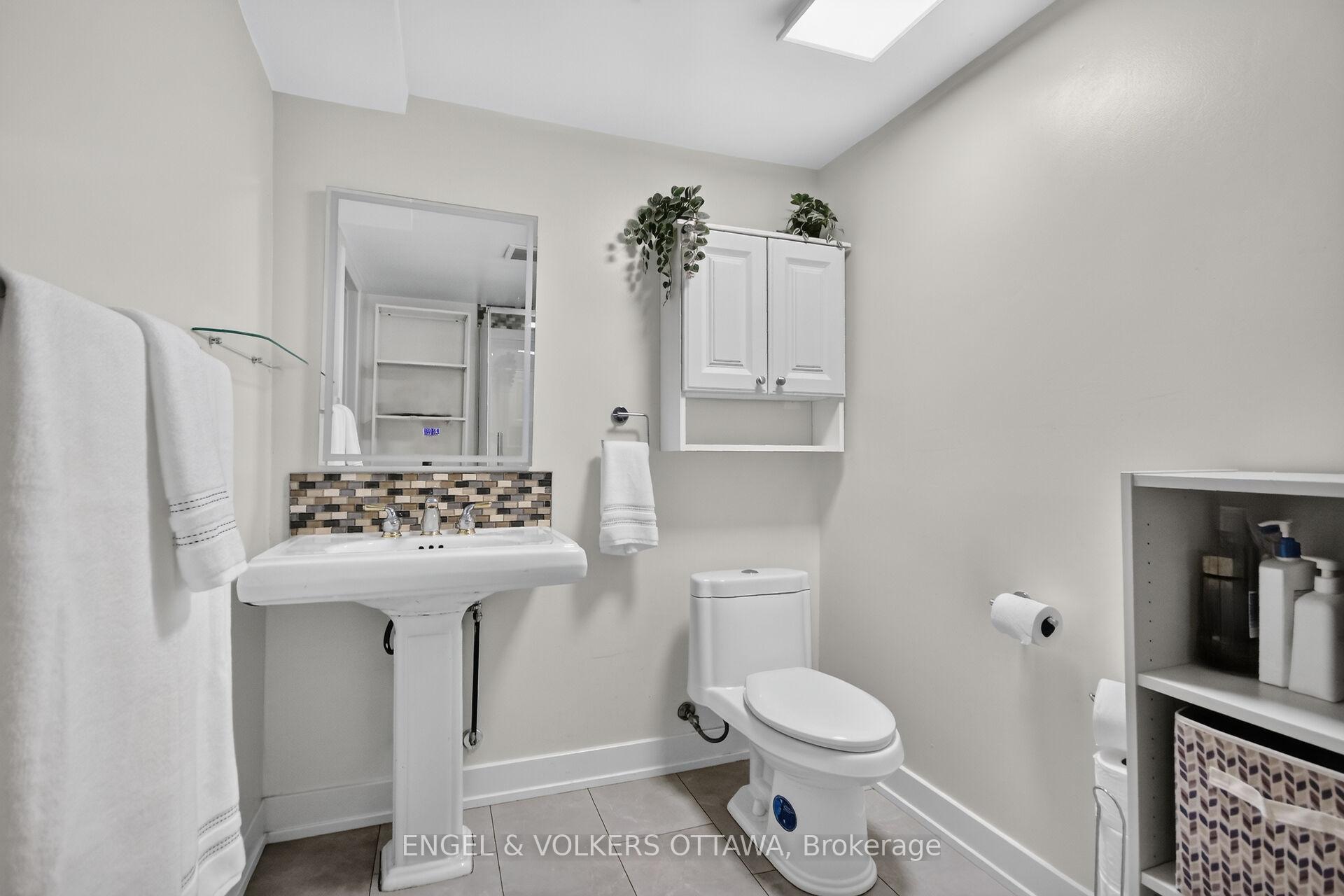 Photo 33 of 138 Sherway Drive, Ottawa, Barrhaven - Pheasant Run — HOMEH