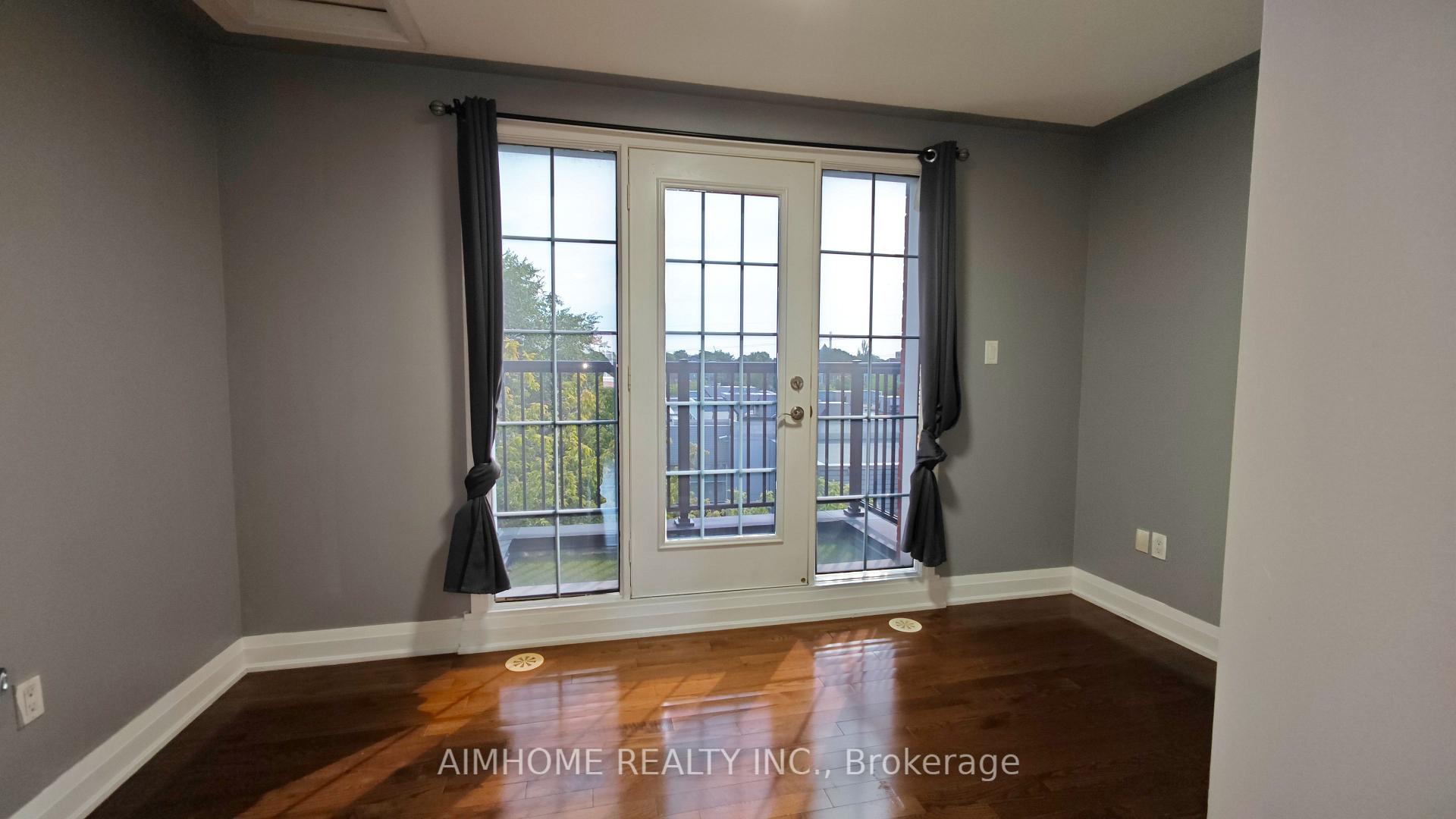 Photo 15 of 40 Raffeix Lane, Toronto, Regent Park — HOMEH