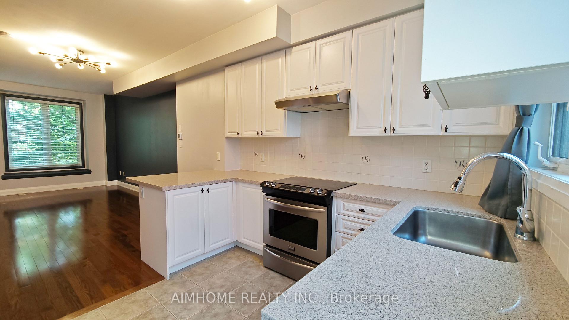 Photo 22 of 40 Raffeix Lane, Toronto, Regent Park — HOMEH