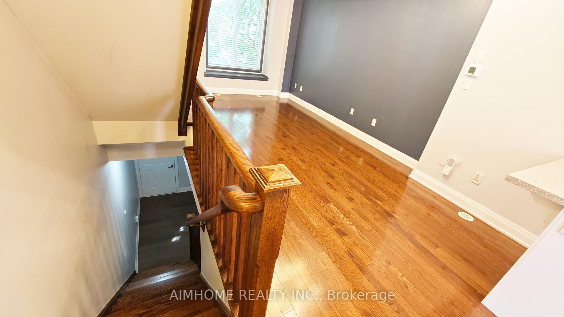 Photo 26 of 40 Raffeix Lane, Toronto, Regent Park — HOMEH