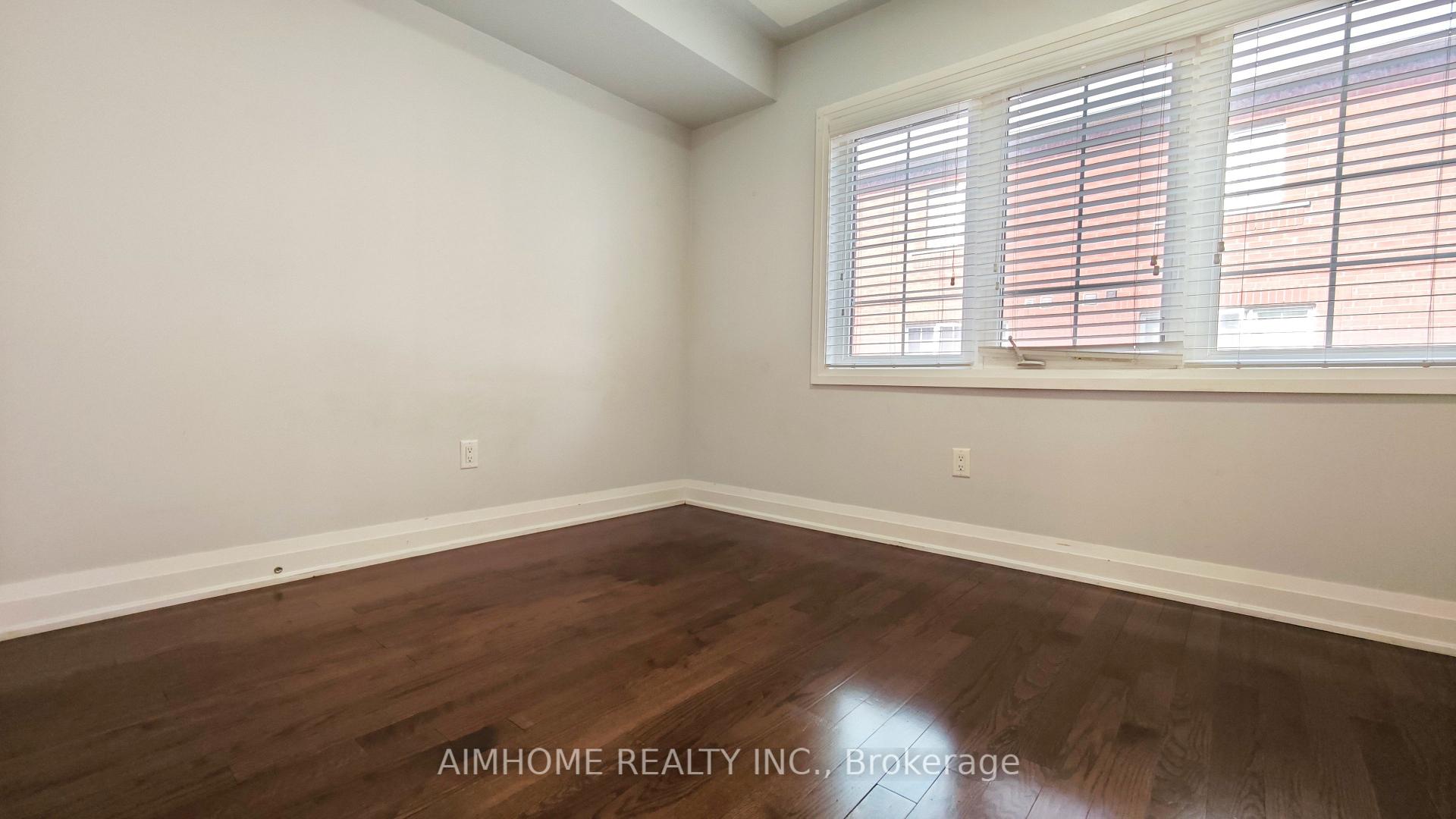 Photo 31 of 40 Raffeix Lane, Toronto, Regent Park — HOMEH