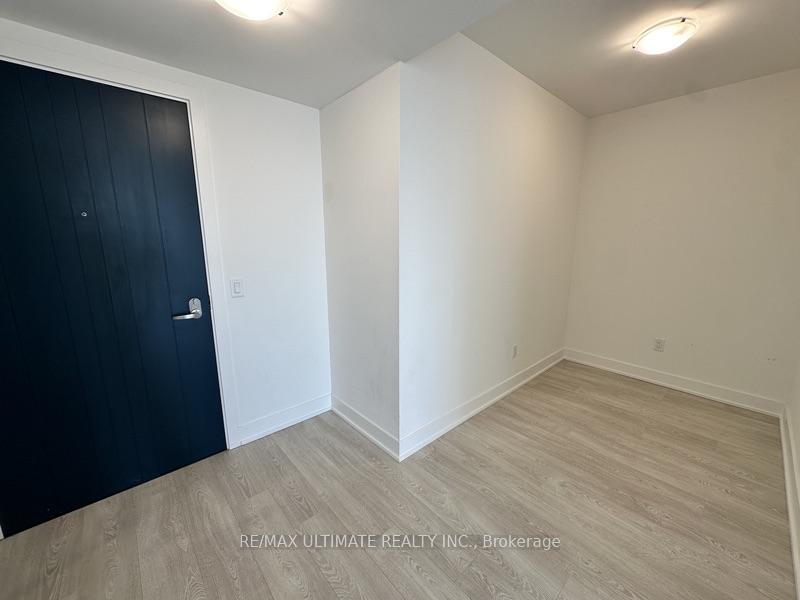 Photo 3 of Unit 2710, 2545 Simcoe Street N, Oshawa, Windfields — HOMEH