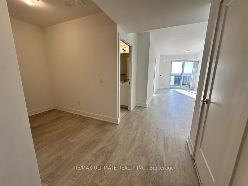 Photo 6 of Unit 2710, 2545 Simcoe Street N, Oshawa, Windfields — HOMEH