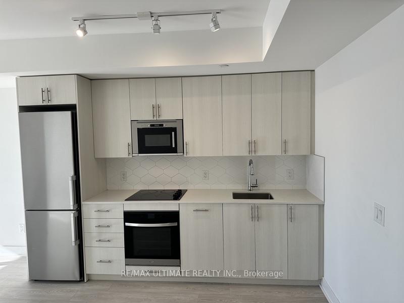 Photo 10 of Unit 2710, 2545 Simcoe Street N, Oshawa, Windfields — HOMEH