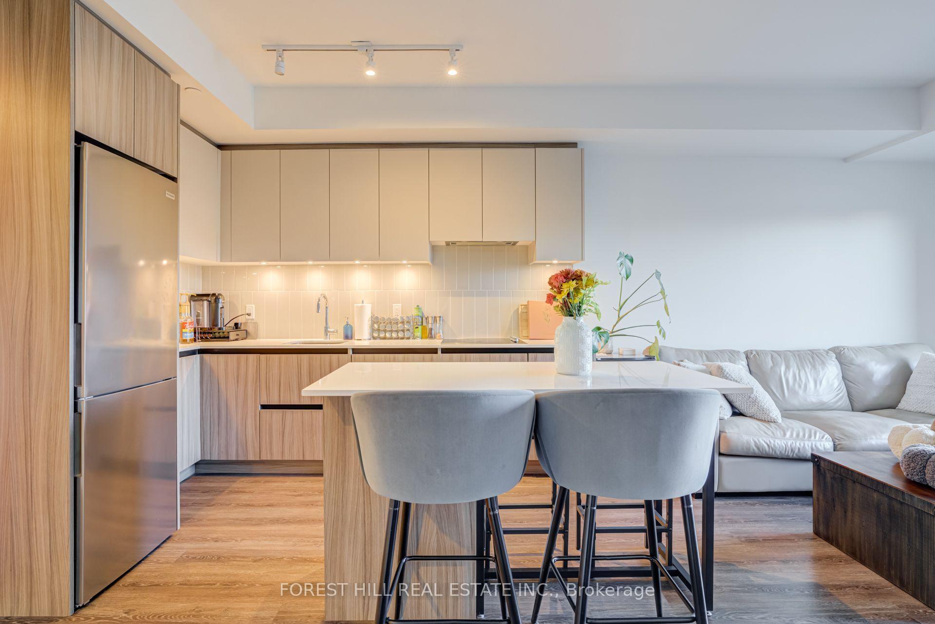 Photo 8 of Unit 217, 8 Beverley Glen Boulevard, Vaughan, Beverley Glen — HOMEH