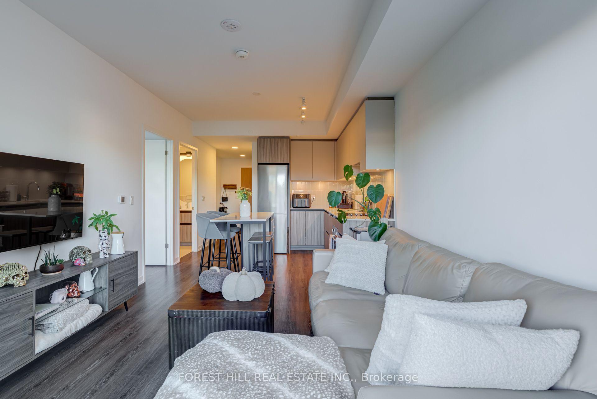 Photo 17 of Unit 217, 8 Beverley Glen Boulevard, Vaughan, Beverley Glen — HOMEH