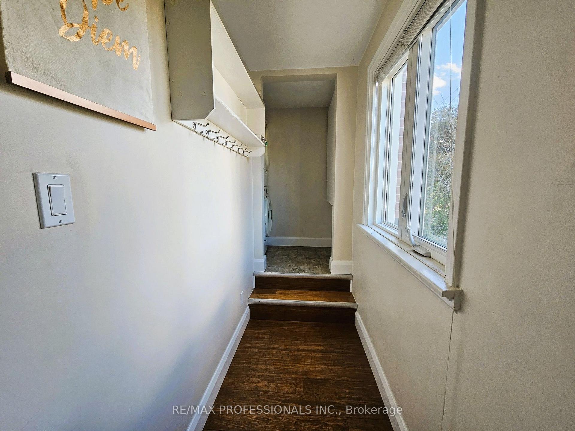 Photo 6 of Unit A-Upper, 119 Erb Street, Waterloo, Uptown Waterloo/North Ward — HOMEH