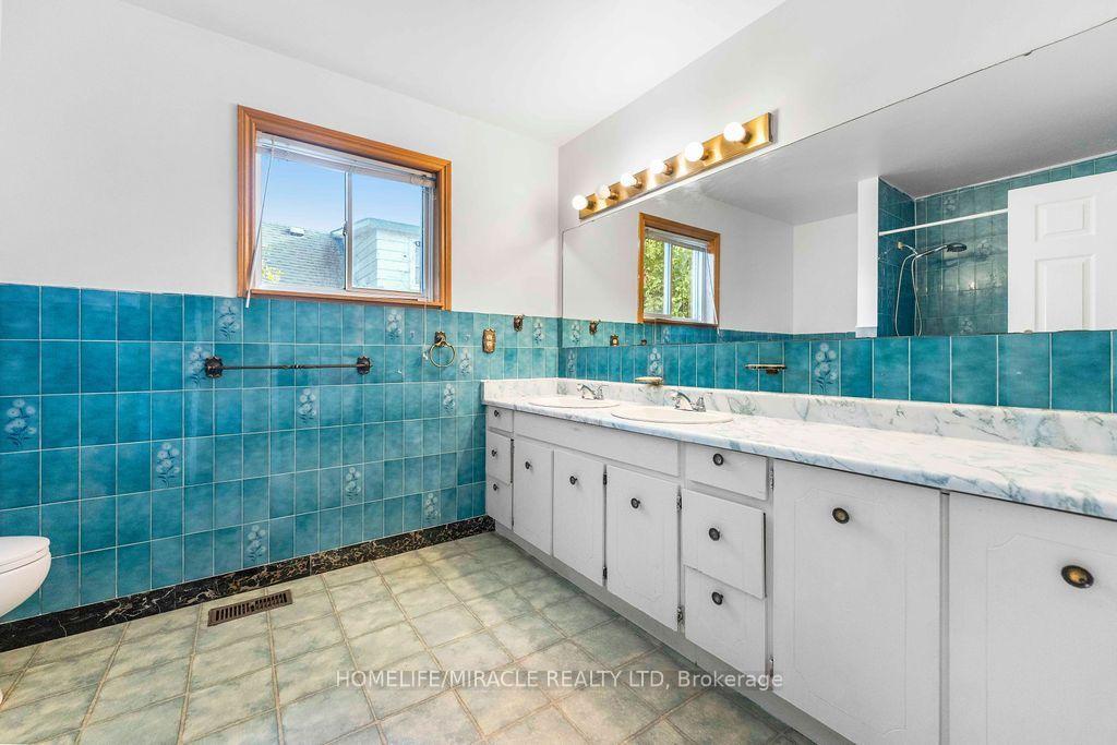 Photo 22 of 2033 Simcoe Street N, Oshawa, Samac — HOMEH