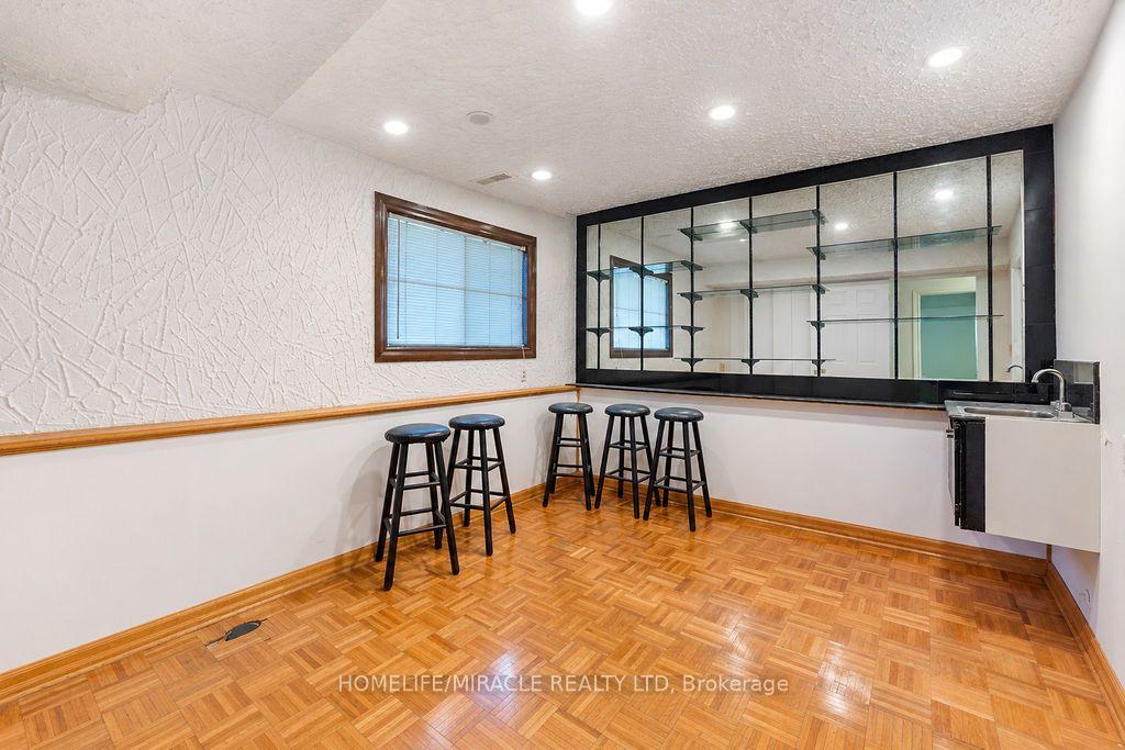 Photo 29 of 2033 Simcoe Street N, Oshawa, Samac — HOMEH