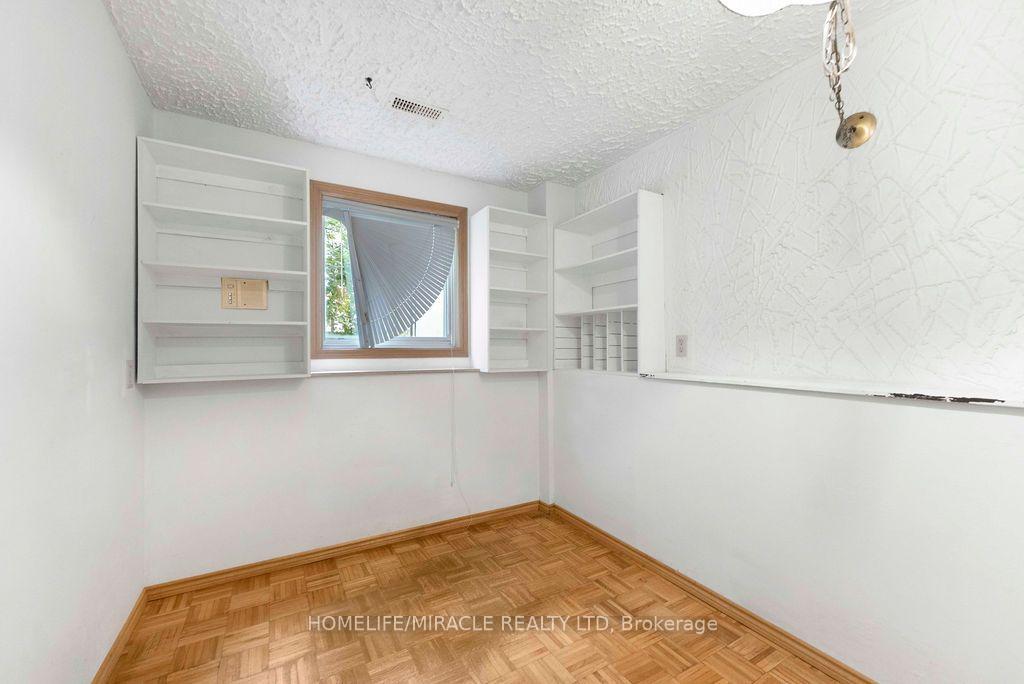 Photo 33 of 2033 Simcoe Street N, Oshawa, Samac — HOMEH