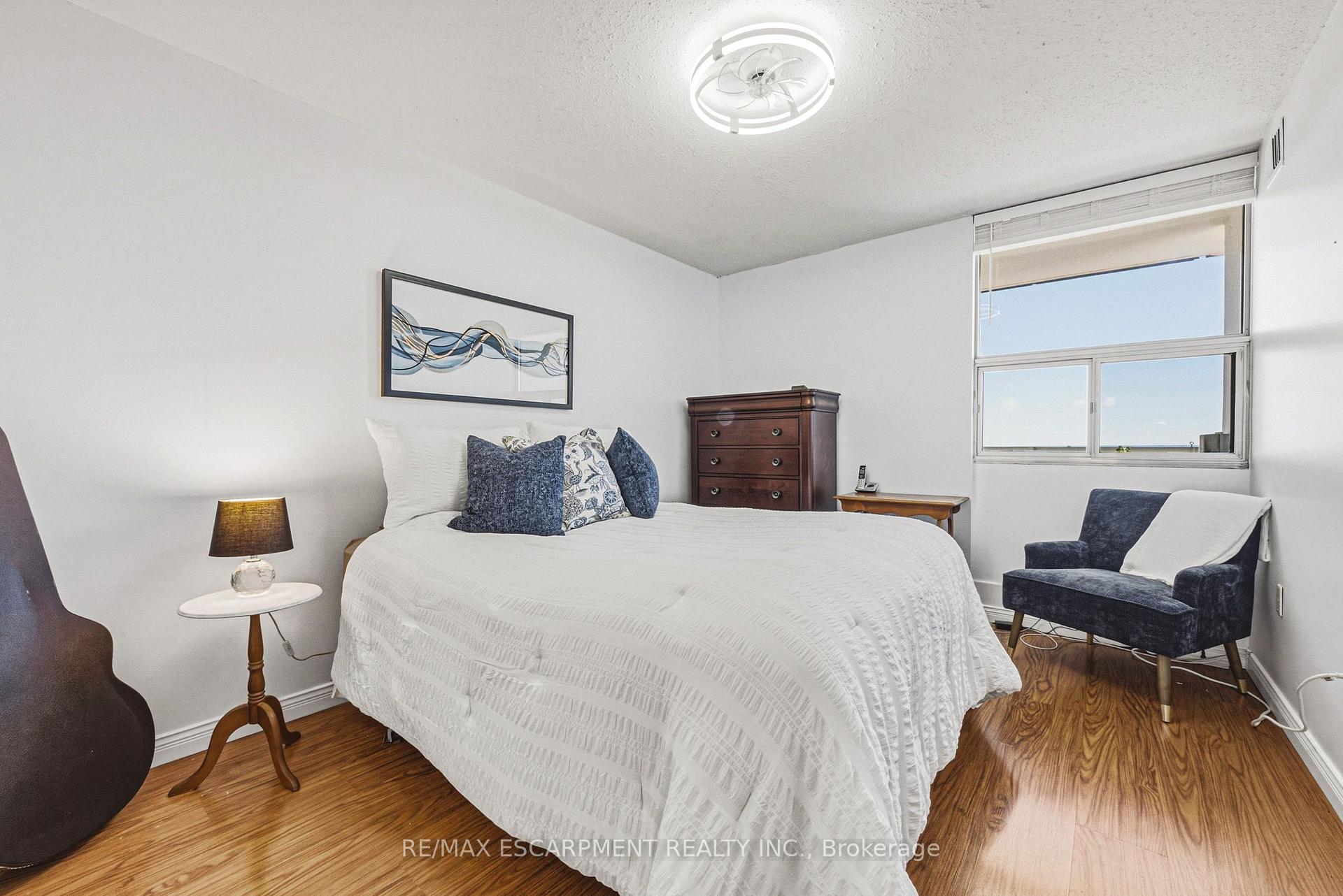 Photo 18 of Unit 1105, 2055 Upper Middle Road, Burlington, Brant Hills — HOMEH
