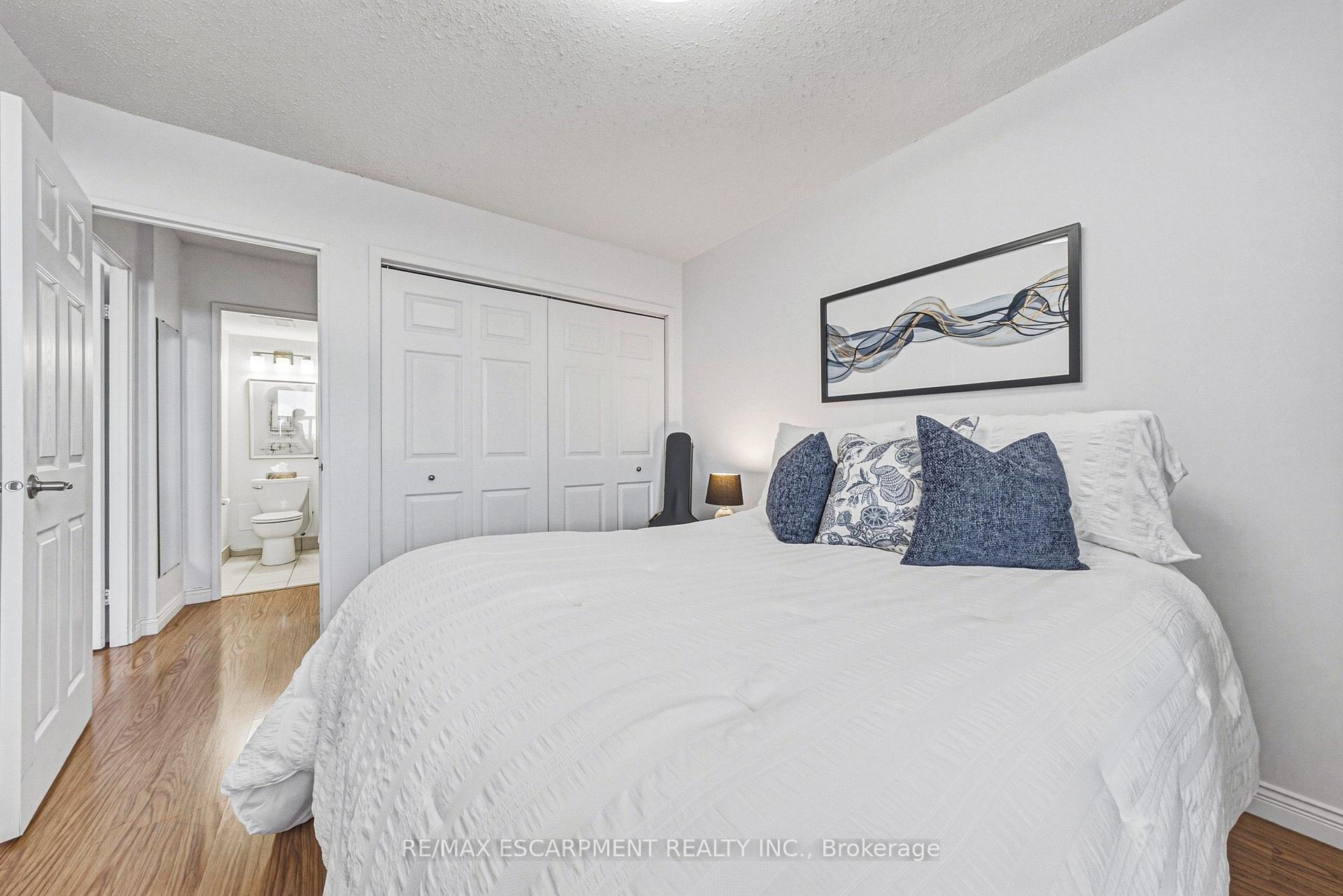 Photo 19 of Unit 1105, 2055 Upper Middle Road, Burlington, Brant Hills — HOMEH