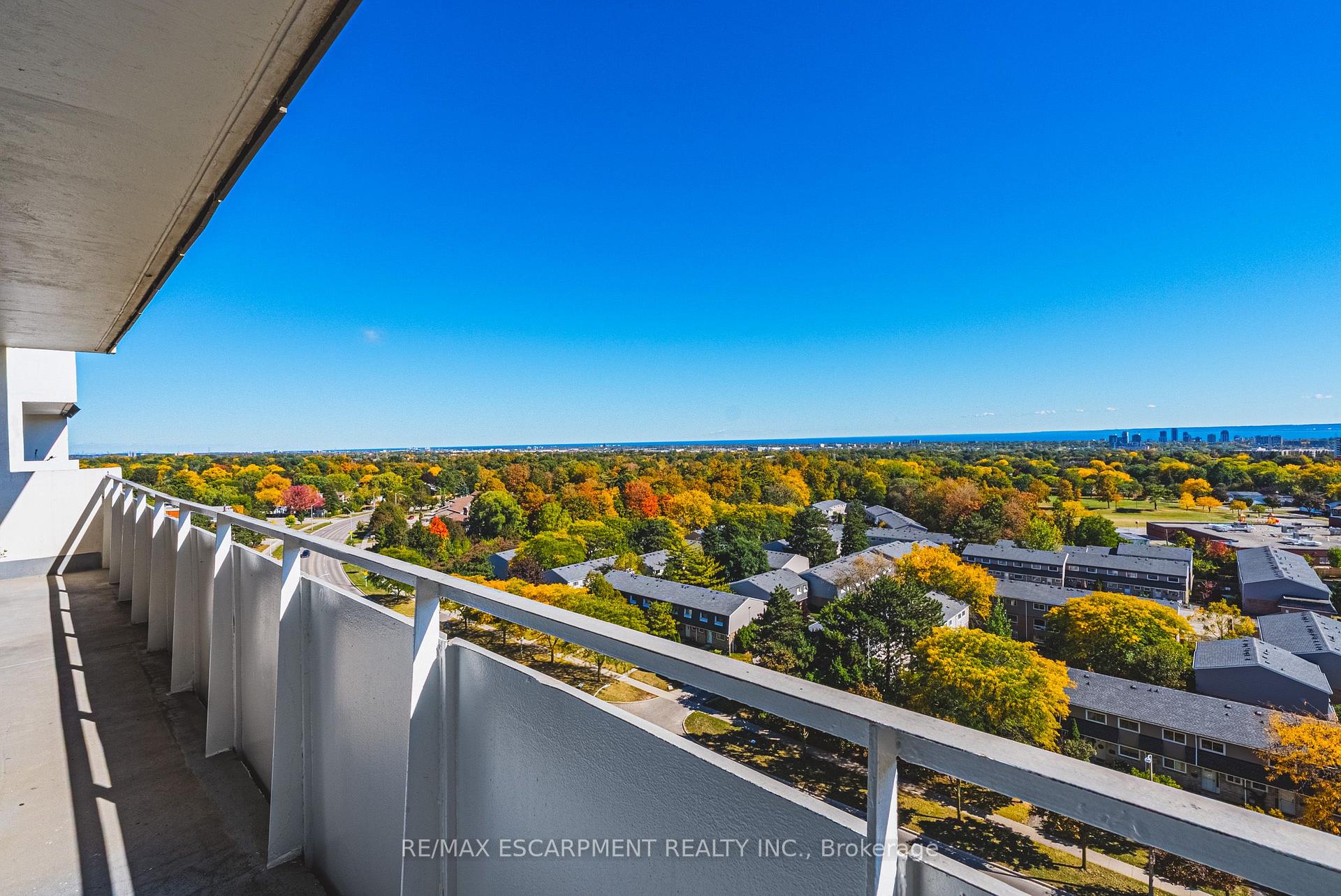 Photo 23 of Unit 1105, 2055 Upper Middle Road, Burlington, Brant Hills — HOMEH