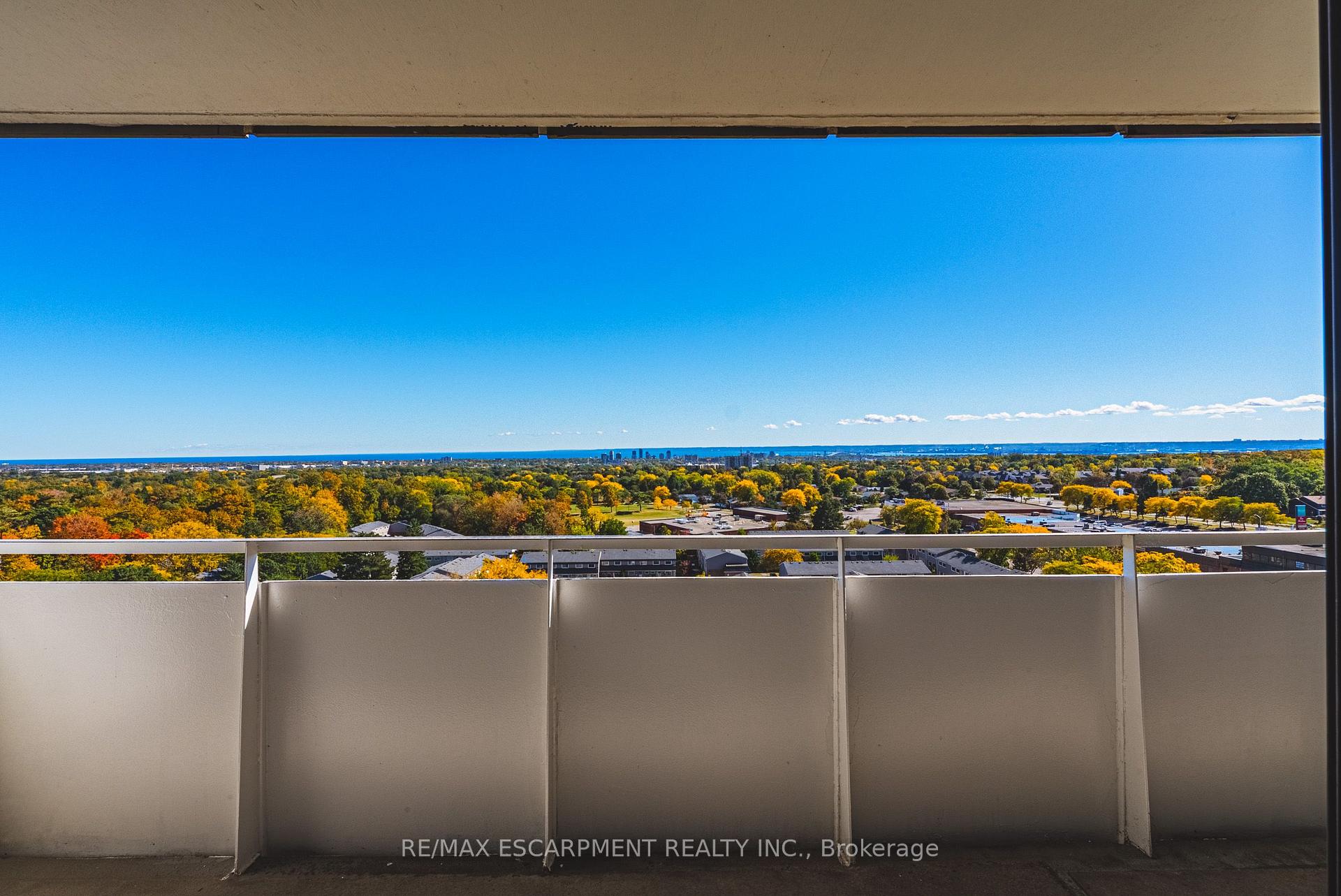 Photo 24 of Unit 1105, 2055 Upper Middle Road, Burlington, Brant Hills — HOMEH