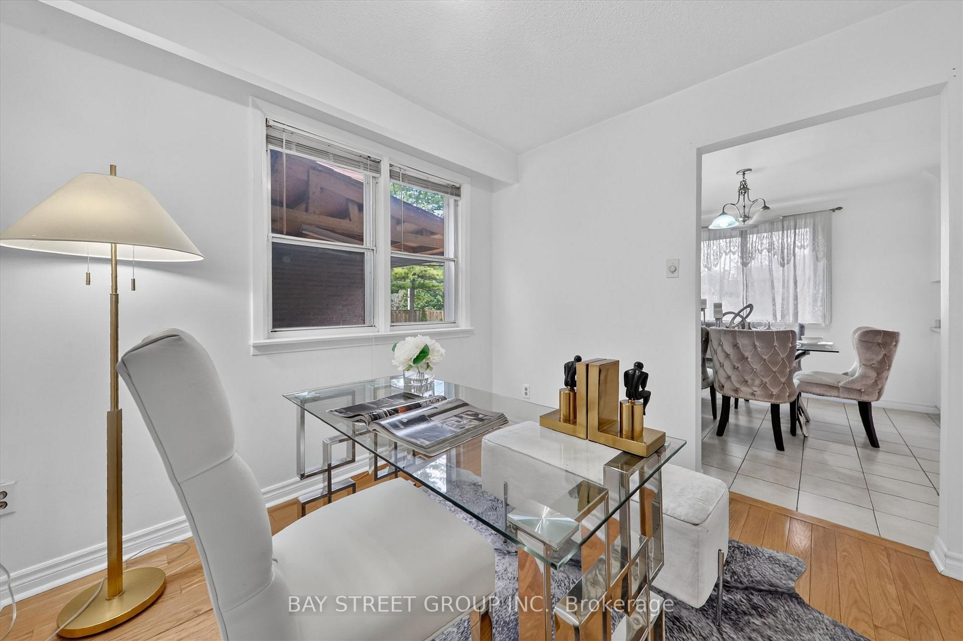 Photo 6 of 95 Tineta Crescent, Scarborough, Agincourt South-Malvern West — HOMEH