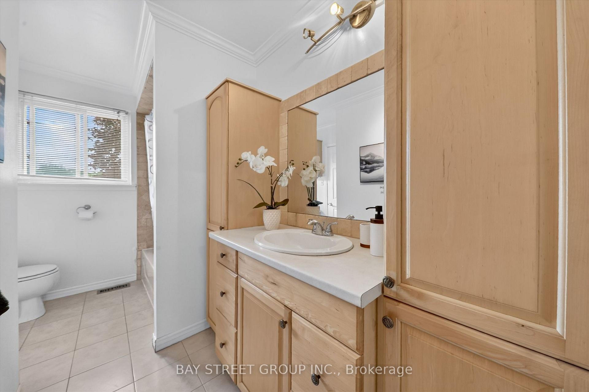 Photo 15 of 95 Tineta Crescent, Scarborough, Agincourt South-Malvern West — HOMEH