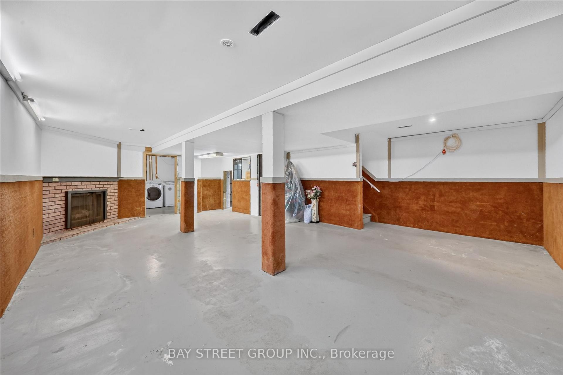 Photo 22 of 95 Tineta Crescent, Scarborough, Agincourt South-Malvern West — HOMEH