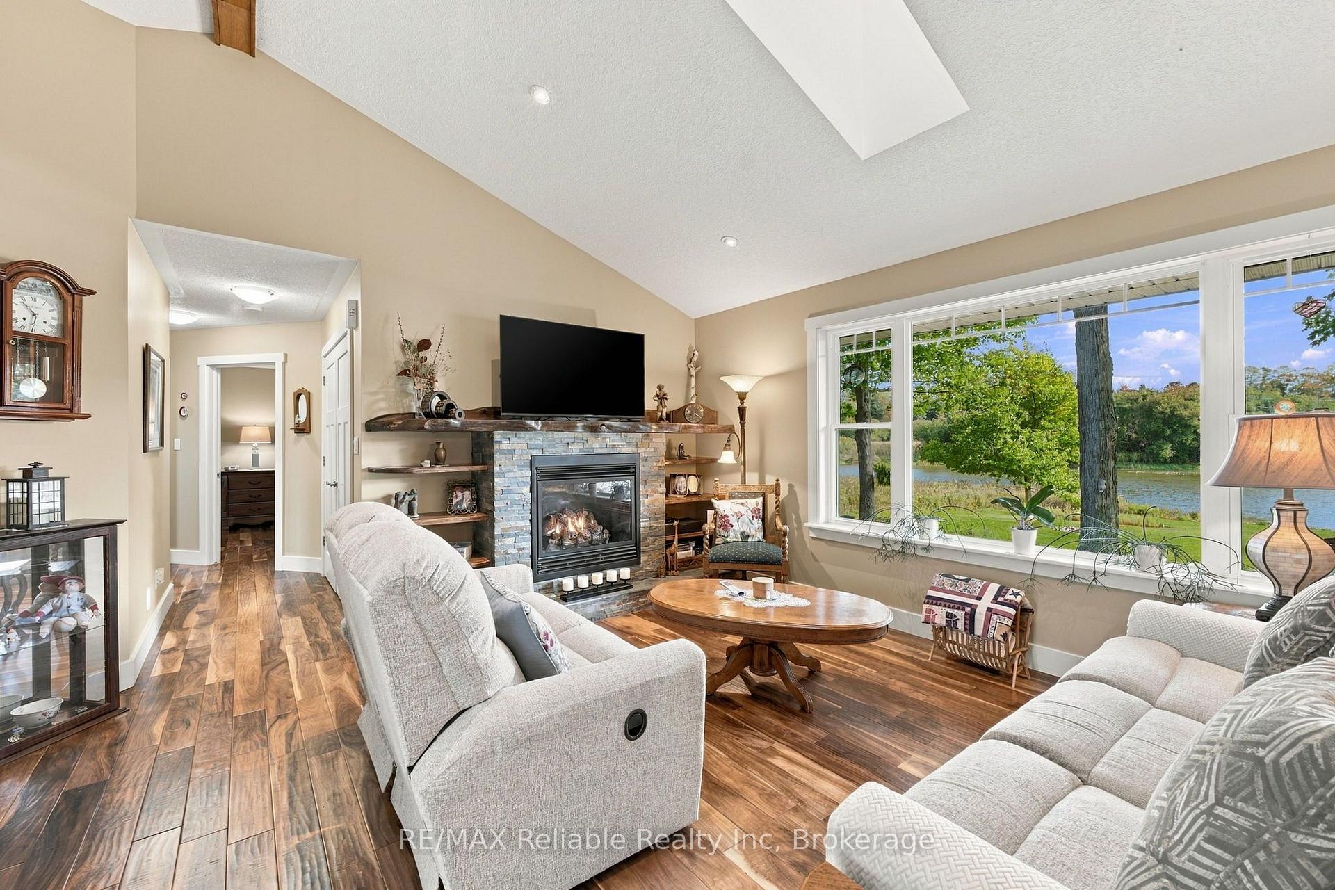Photo 10 of 37431 Forrester's Line, Central Huron, Clinton — HOMEH