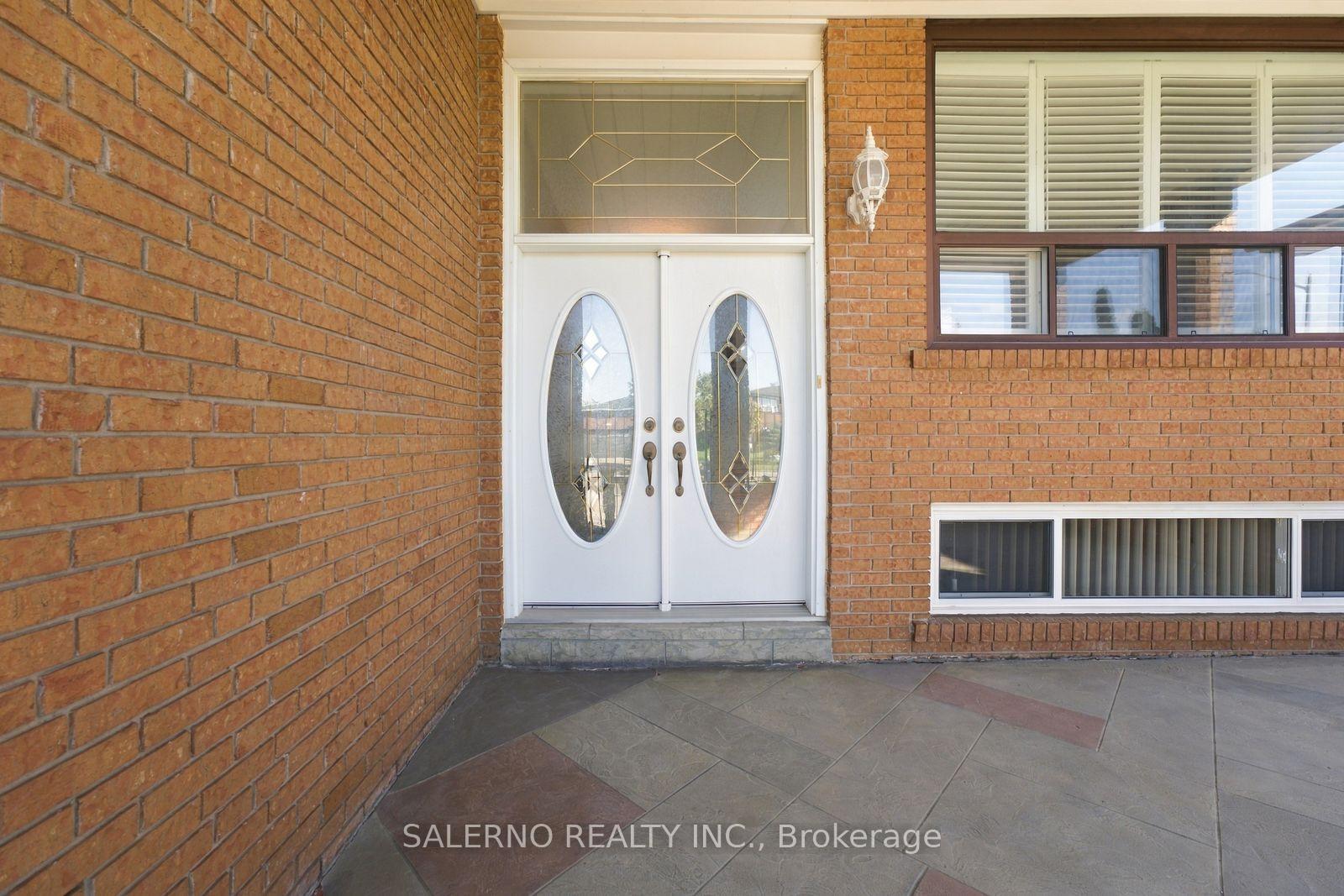 Photo 7 of 467 Woodbridge Avenue, Vaughan, West Woodbridge — HOMEH
