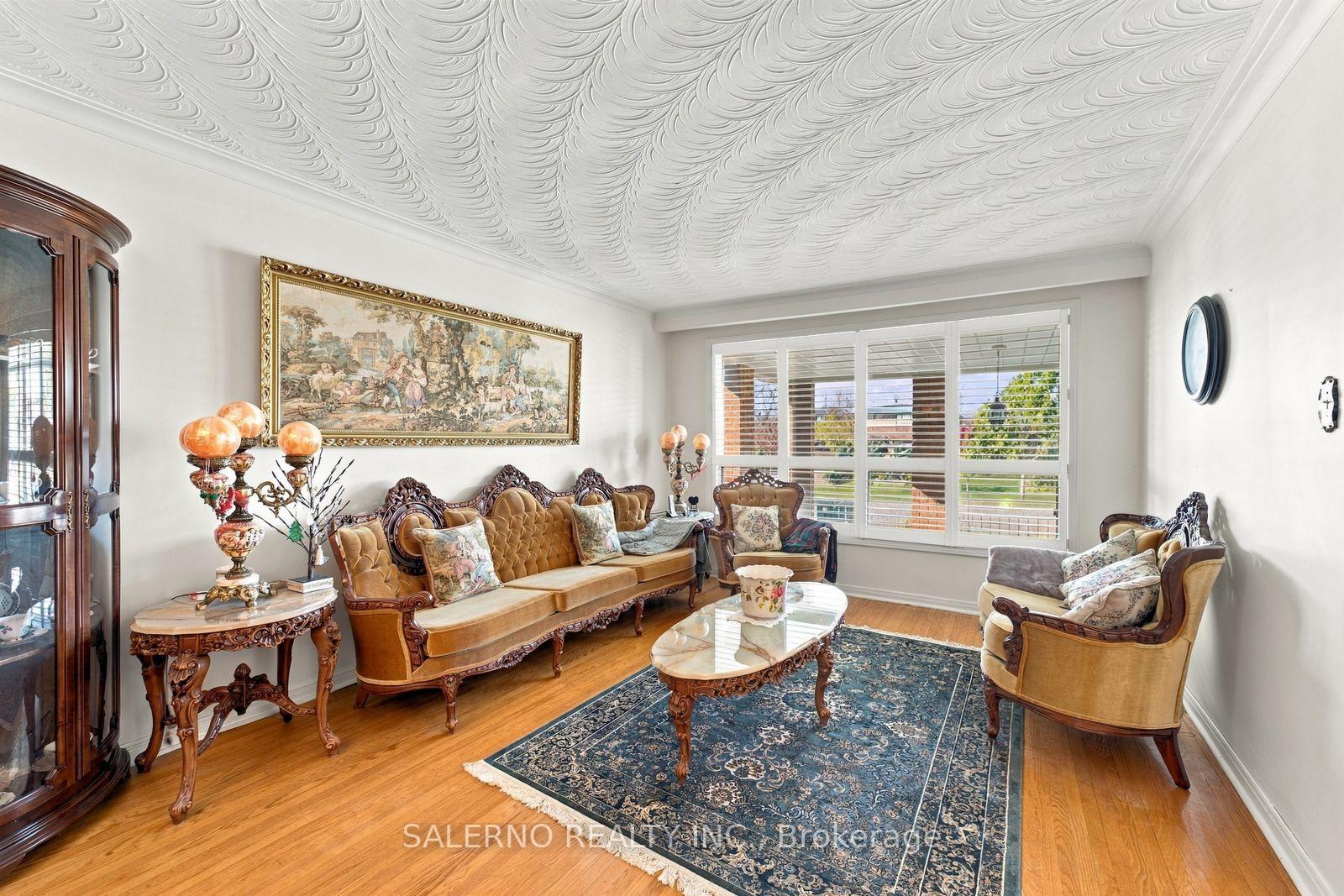Photo 10 of 467 Woodbridge Avenue, Vaughan, West Woodbridge — HOMEH