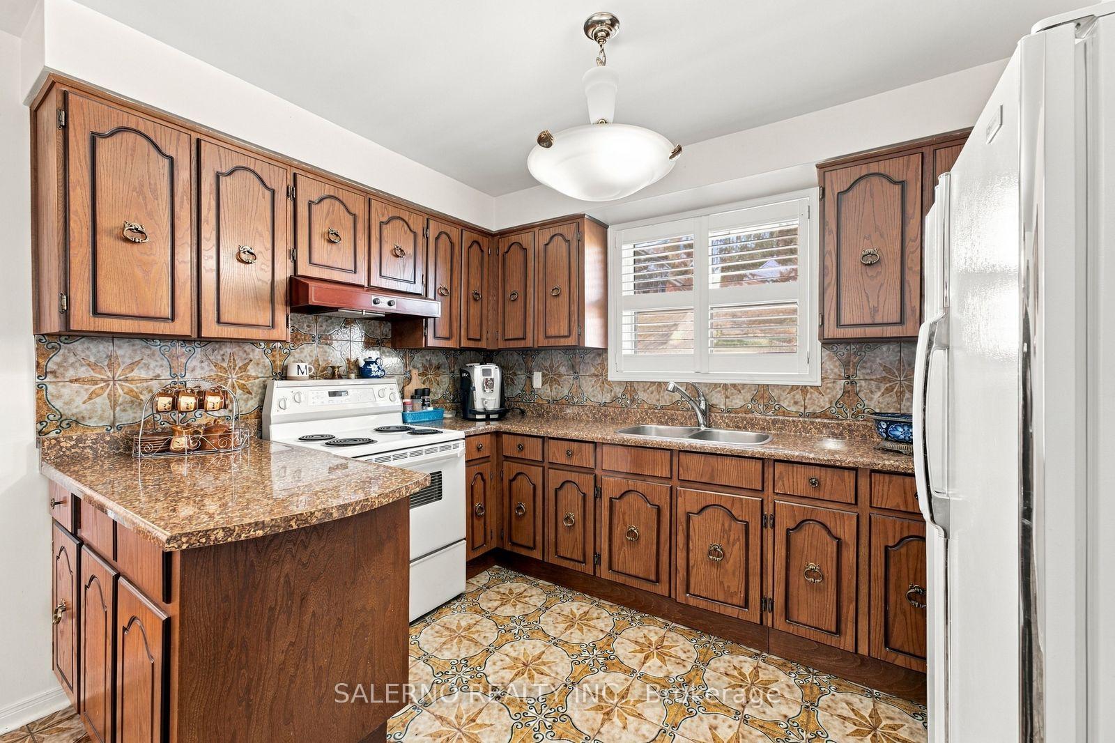 Photo 18 of 467 Woodbridge Avenue, Vaughan, West Woodbridge — HOMEH