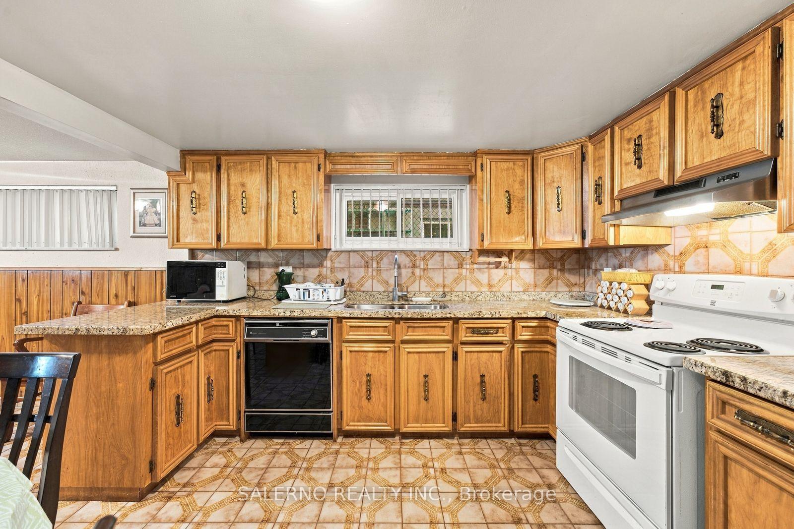 Photo 32 of 467 Woodbridge Avenue, Vaughan, West Woodbridge — HOMEH