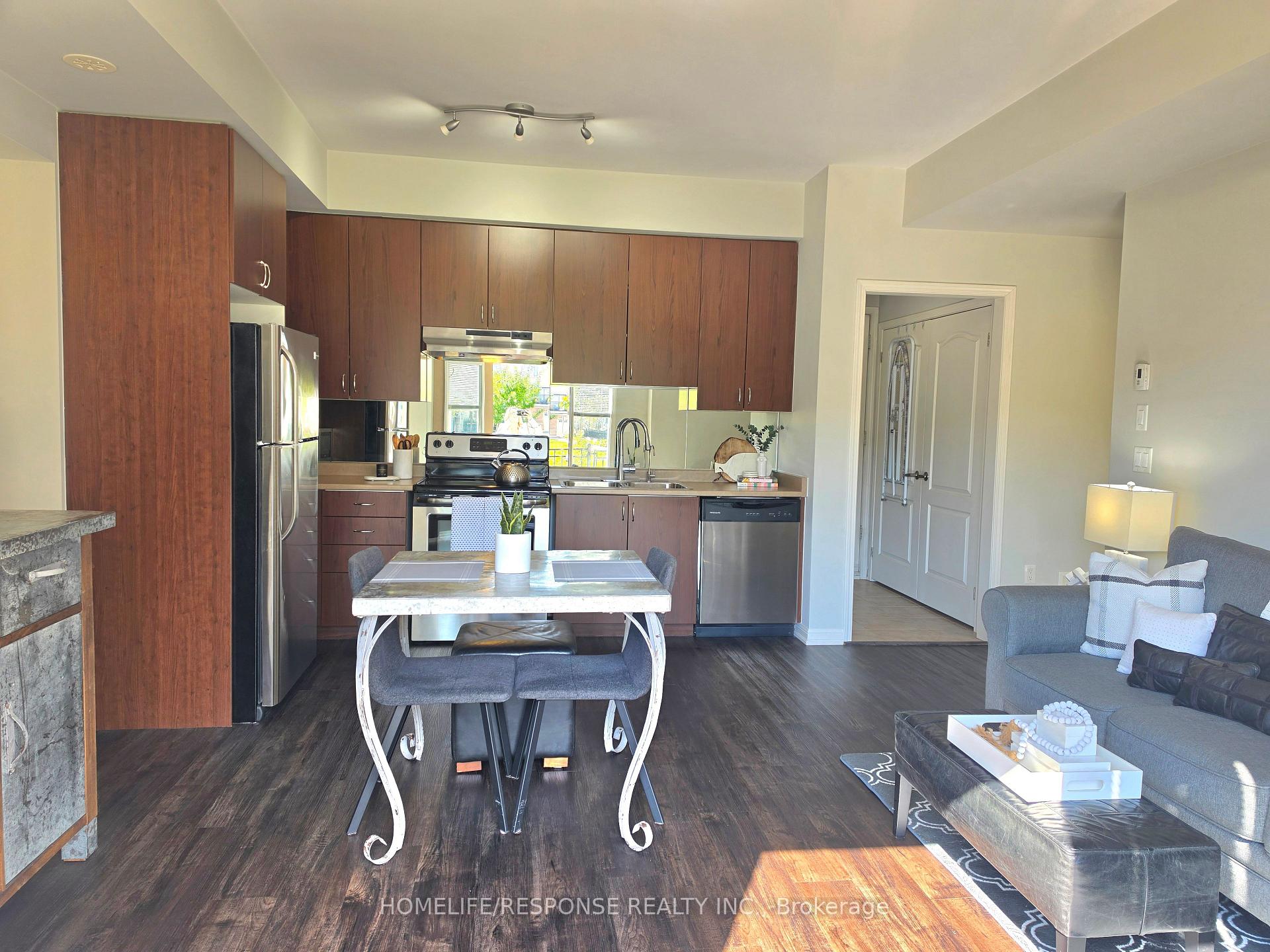 Photo 6 of Unit 5, 3175 Boxford Crescent, Mississauga, Churchill Meadows — HOMEH