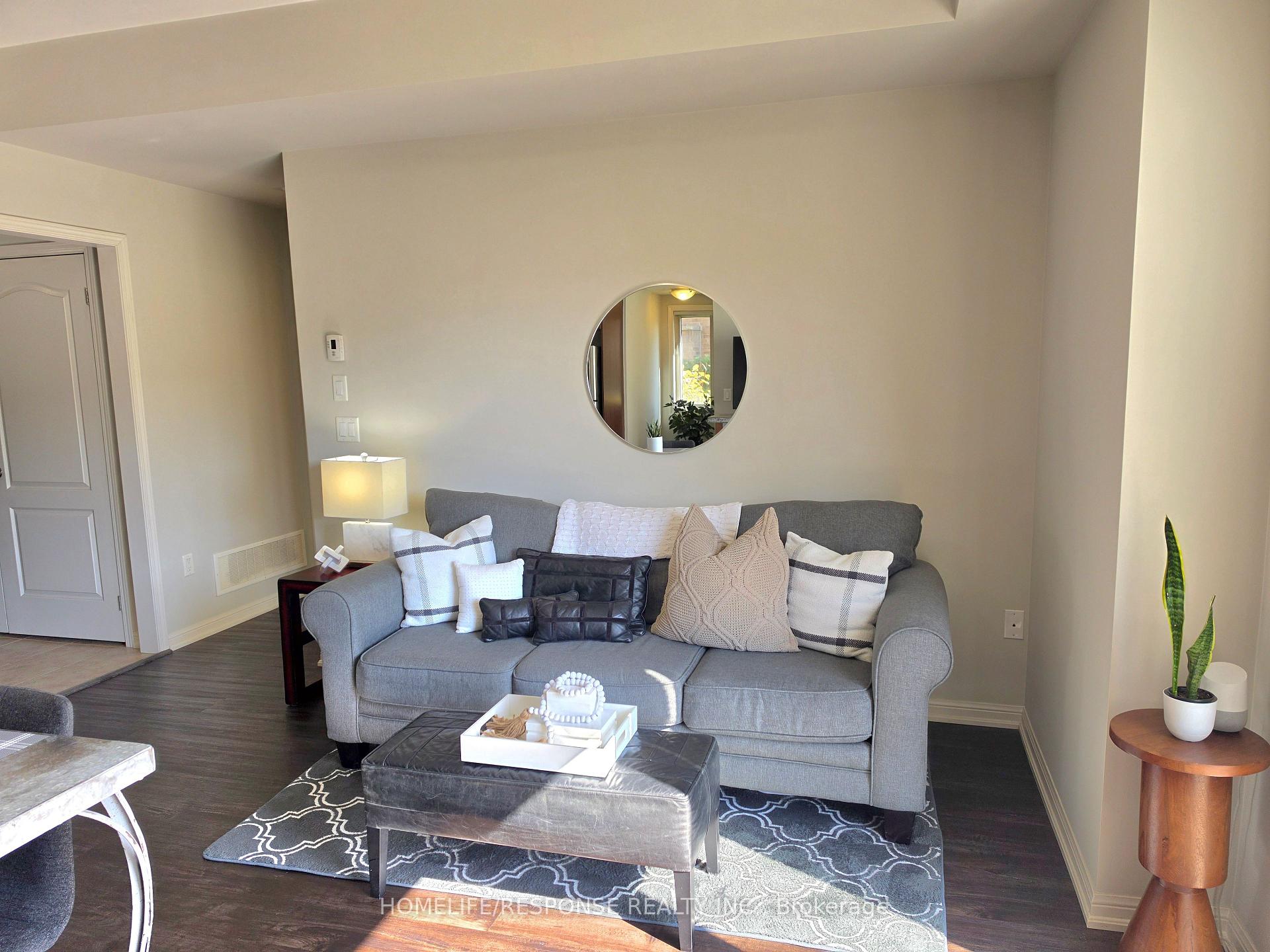 Photo 7 of Unit 5, 3175 Boxford Crescent, Mississauga, Churchill Meadows — HOMEH